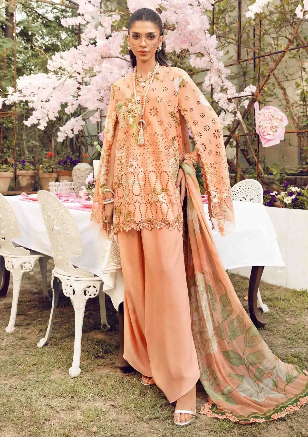 mohsin-saeed-fabrics-is-selling-online-and-in stores-Luxury-daily-wear-wedding-wear-formal-wear-in-budgeted-price-This-product-is-from-maria-b-mpints-eid-edit25-mp25-02a-is-available-on-Mohsin-saeed-fabrics-website.