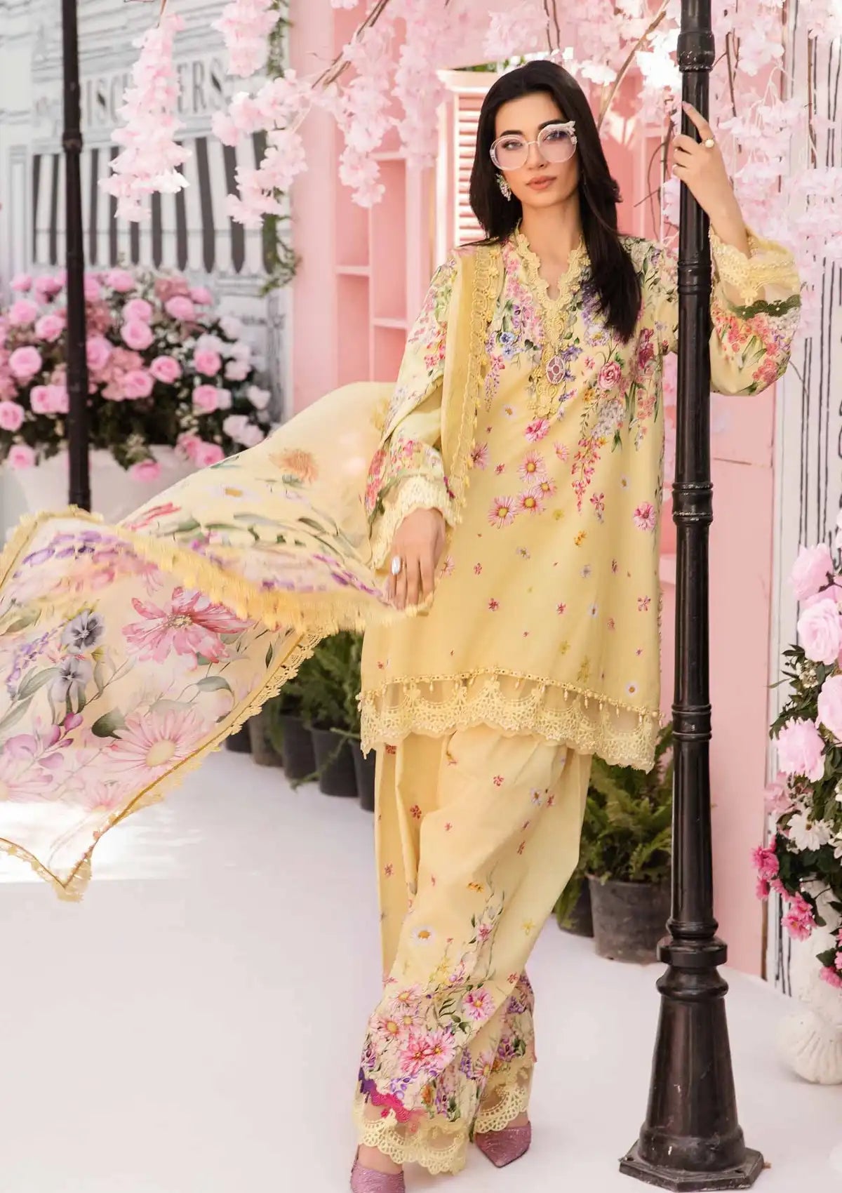 mohsin-saeed-fabrics-is-selling-online-and-in stores-Luxury-daily-wear-wedding-wear-formal-wear-in-budgeted-price-This-product-is-from-maria-b-mpints-eid-edit25-mp25-03a-is-available-on-Mohsin-saeed-fabrics-website.