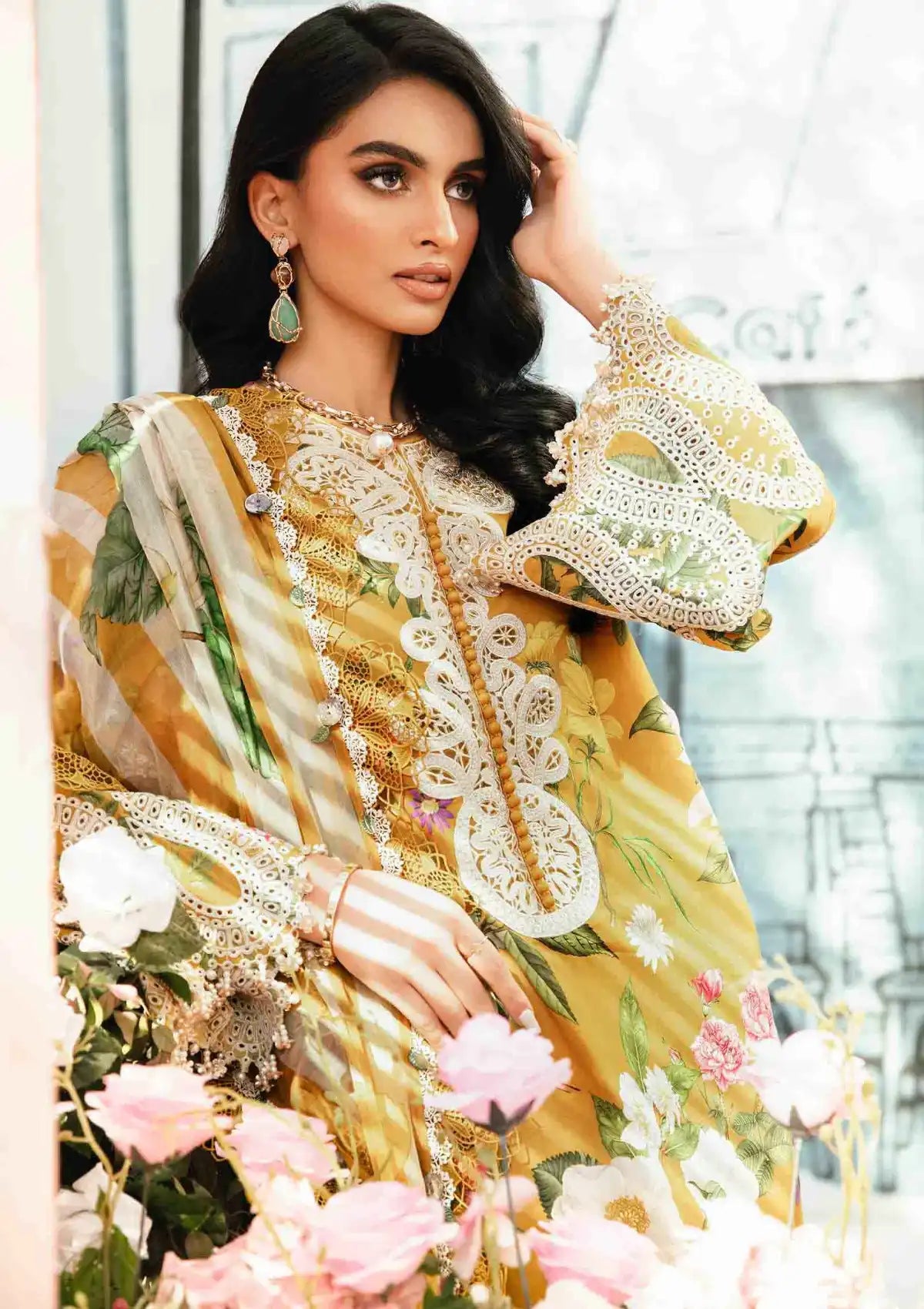 mohsin-saeed-fabrics-is-selling-online-and-in stores-Luxury-daily-wear-wedding-wear-formal-wear-in-budgeted-price-This-product-is-from-maria-b-mpints-eid-edit25-mp25-04b-is-available-on-Mohsin-saeed-fabrics-website.