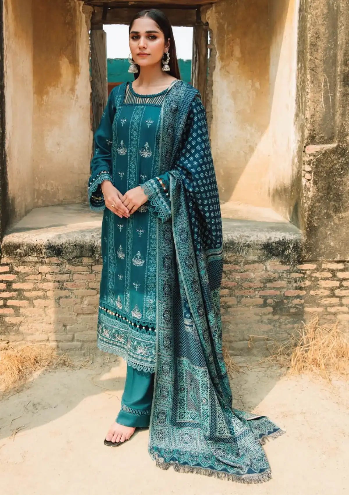 Humdum Carvaan Emb Winter'23 D-05 - Mohsin Saeed Fabrics