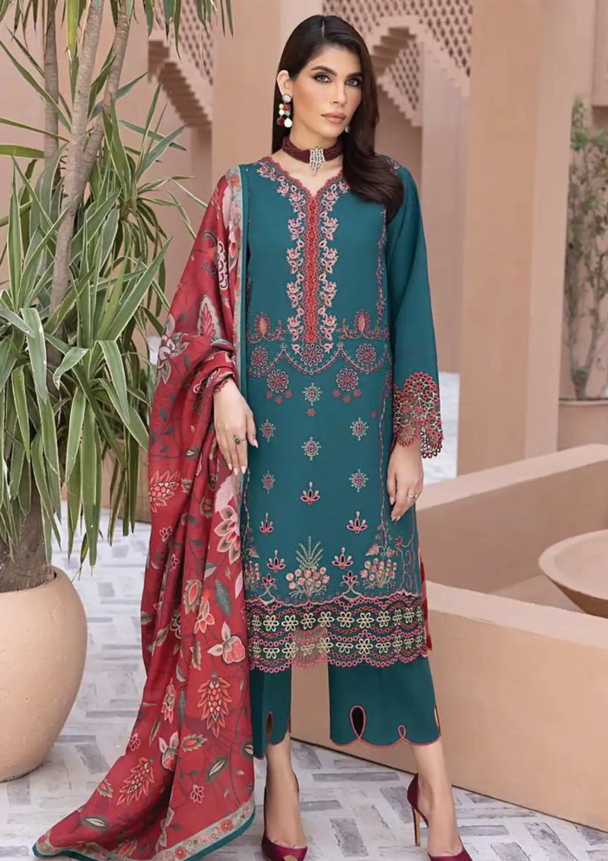 Rang Rasiya Carnation Emb Karandi'23 D-05 (EMEL) - Mohsin Saeed Fabrics