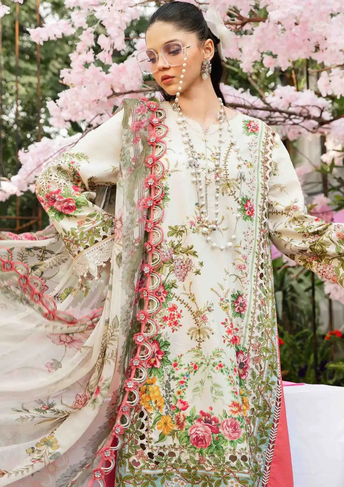 mohsin-saeed-fabrics-is-selling-online-and-in stores-Luxury-daily-wear-wedding-wear-formal-wear-in-budgeted-price-This-product-is-from-maria-b-mpints-eid-edit25-mp25-05a-is-available-on-Mohsin-saeed-fabrics-website.