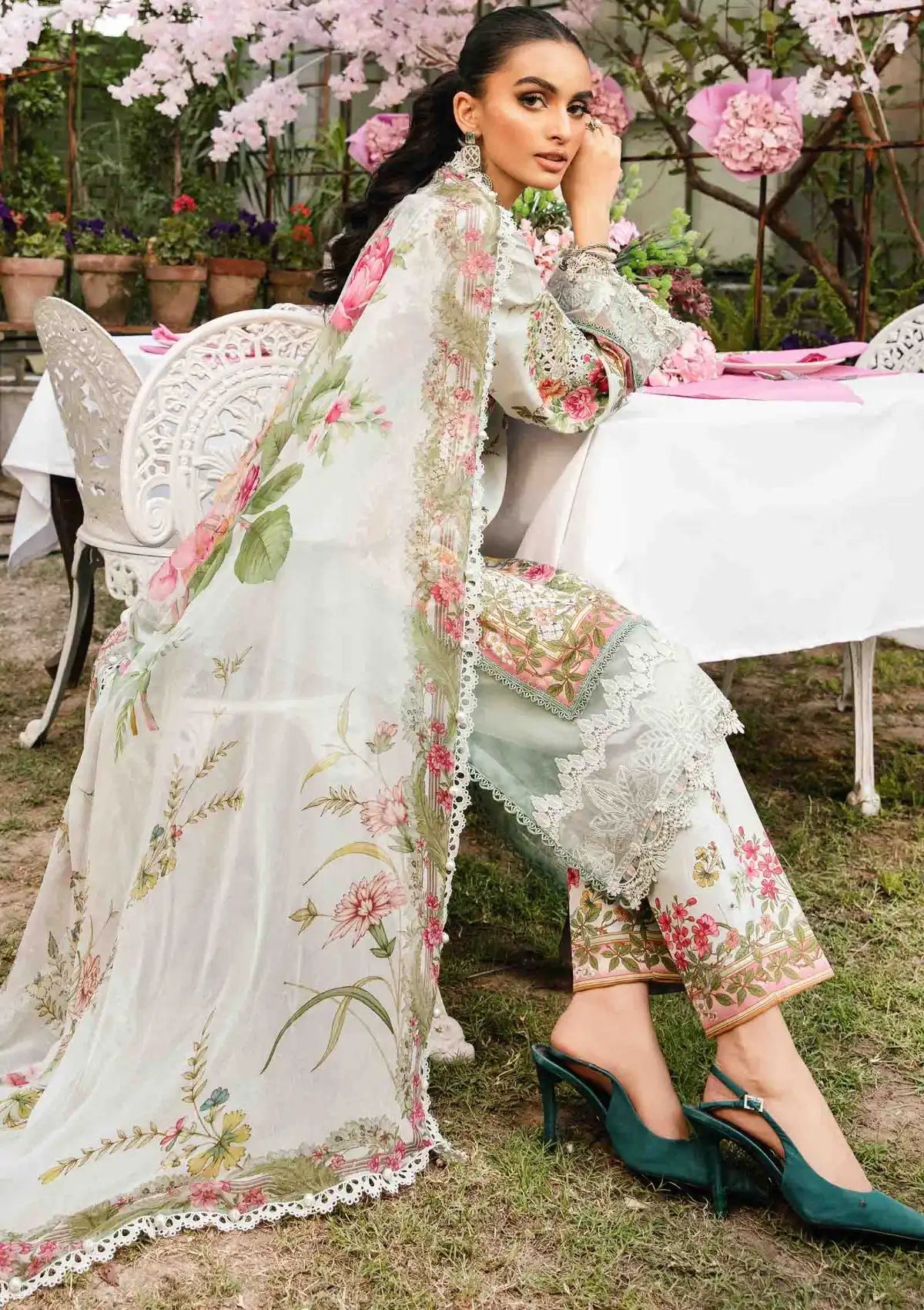 mohsin-saeed-fabrics-is-selling-online-and-in stores-Luxury-daily-wear-wedding-wear-formal-wear-in-budgeted-price-This-product-is-from-maria-b-mpints-eid-edit25-mp25-05b-is-available-on-Mohsin-saeed-fabrics-website.