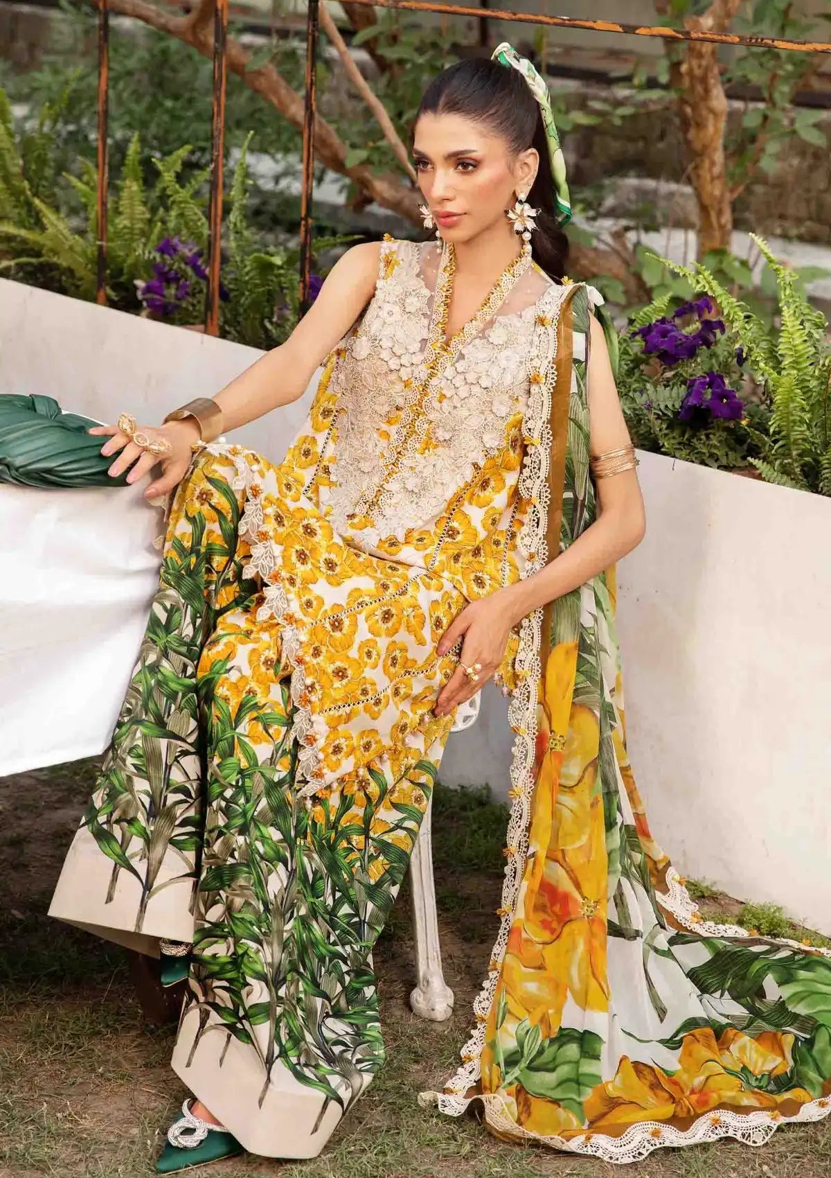 mohsin-saeed-fabrics-is-selling-online-and-in stores-Luxury-daily-wear-wedding-wear-formal-wear-in-budgeted-price-This-product-is-from-maria-b-mpints-eid-edit25-mp25-06a-is-available-on-Mohsin-saeed-fabrics-website.