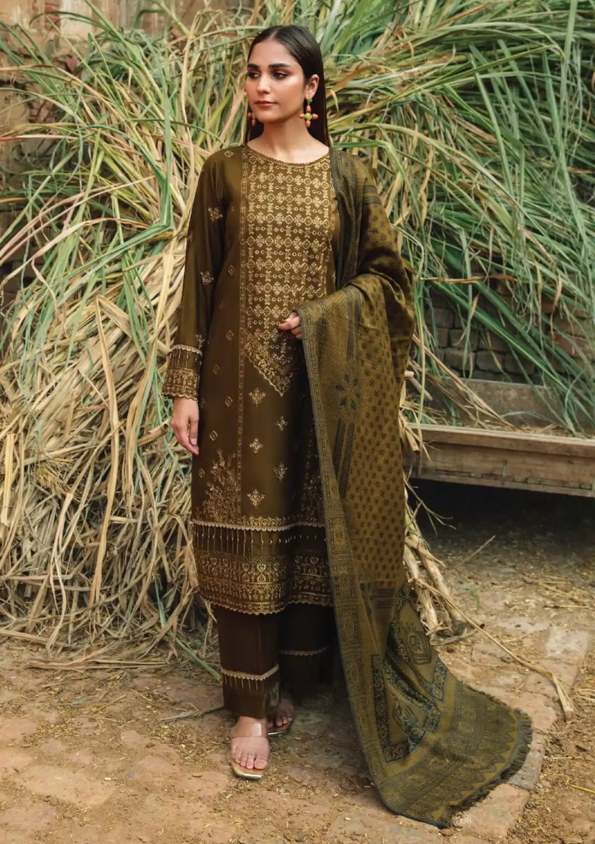 Humdum Carvaan Emb Winter'23 D-07 - Mohsin Saeed Fabrics