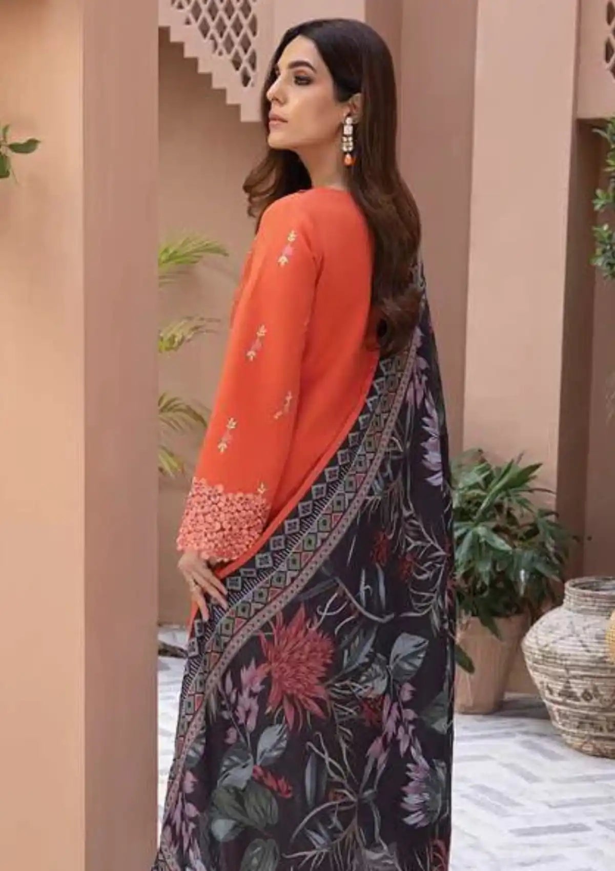 Rang Rasiya Carnation Emb Karandi'23 D-08 (DILARA) - Mohsin Saeed Fabrics
