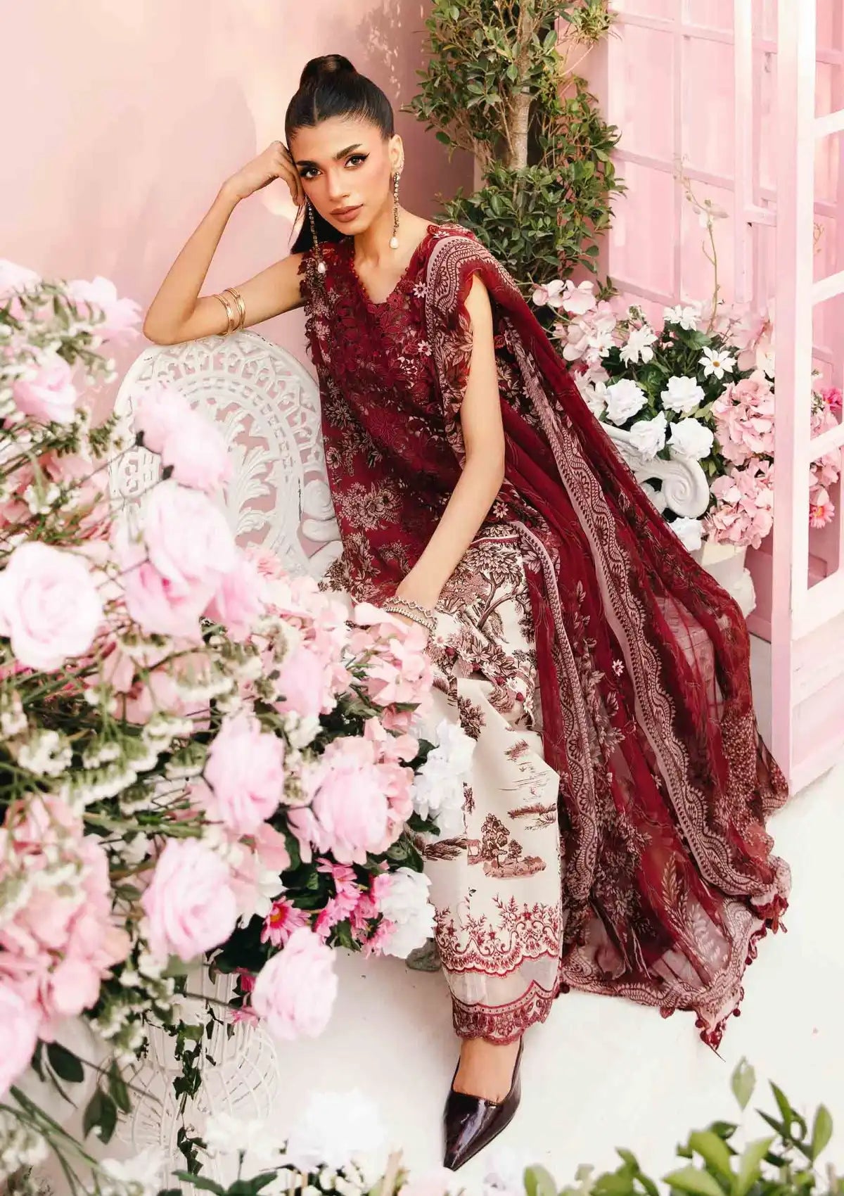 mohsin-saeed-fabrics-is-selling-online-and-in stores-Luxury-daily-wear-wedding-wear-formal-wear-in-budgeted-price-This-product-is-from-maria-b-mpints-eid-edit25-mp25-08a-is-available-on-Mohsin-saeed-fabrics-website.