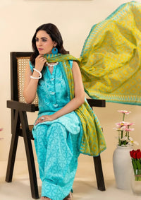 mohsin-saeed-fabrics-affordable-luxury-outfits-for-daily-formal-and-wedding-wear-This-product-is-from-zesh-coco-prints25-drop-30-article-04-is-available-on-Mohsin-saeed-fabrics-website.