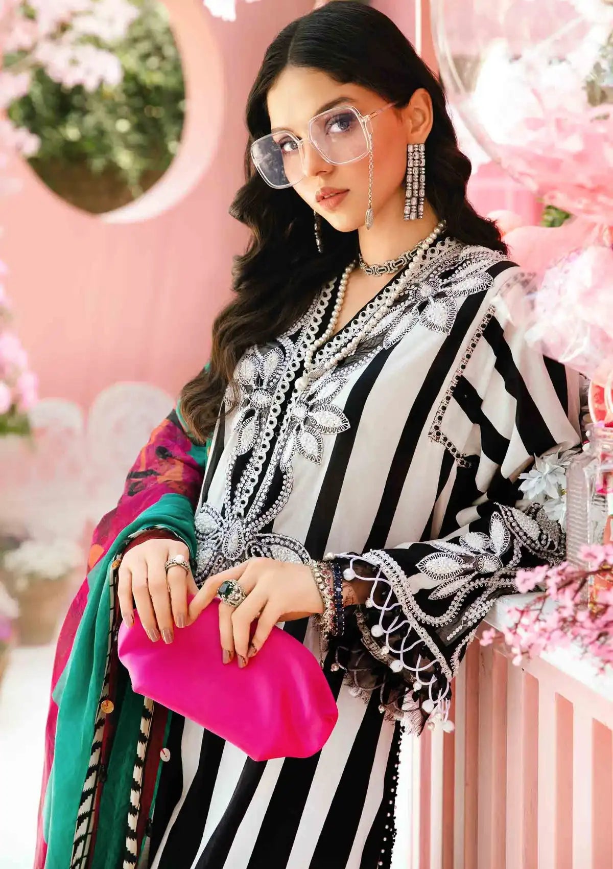 mohsin-saeed-fabrics-is-selling-online-and-in stores-Luxury-daily-wear-wedding-wear-formal-wear-in-budgeted-price-This-product-is-from-maria-b-mpints-eid-edit25-mp25-09b-is-available-on-Mohsin-saeed-fabrics-website.
