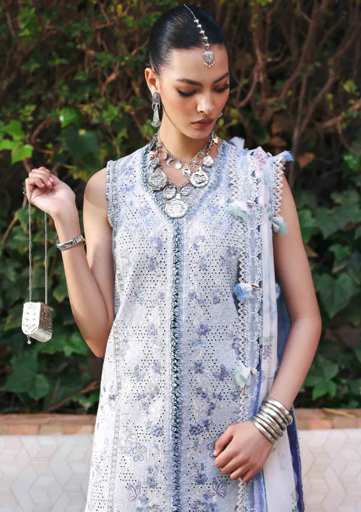 Republic Reine Eid Luxury Lawn'26 D-01A