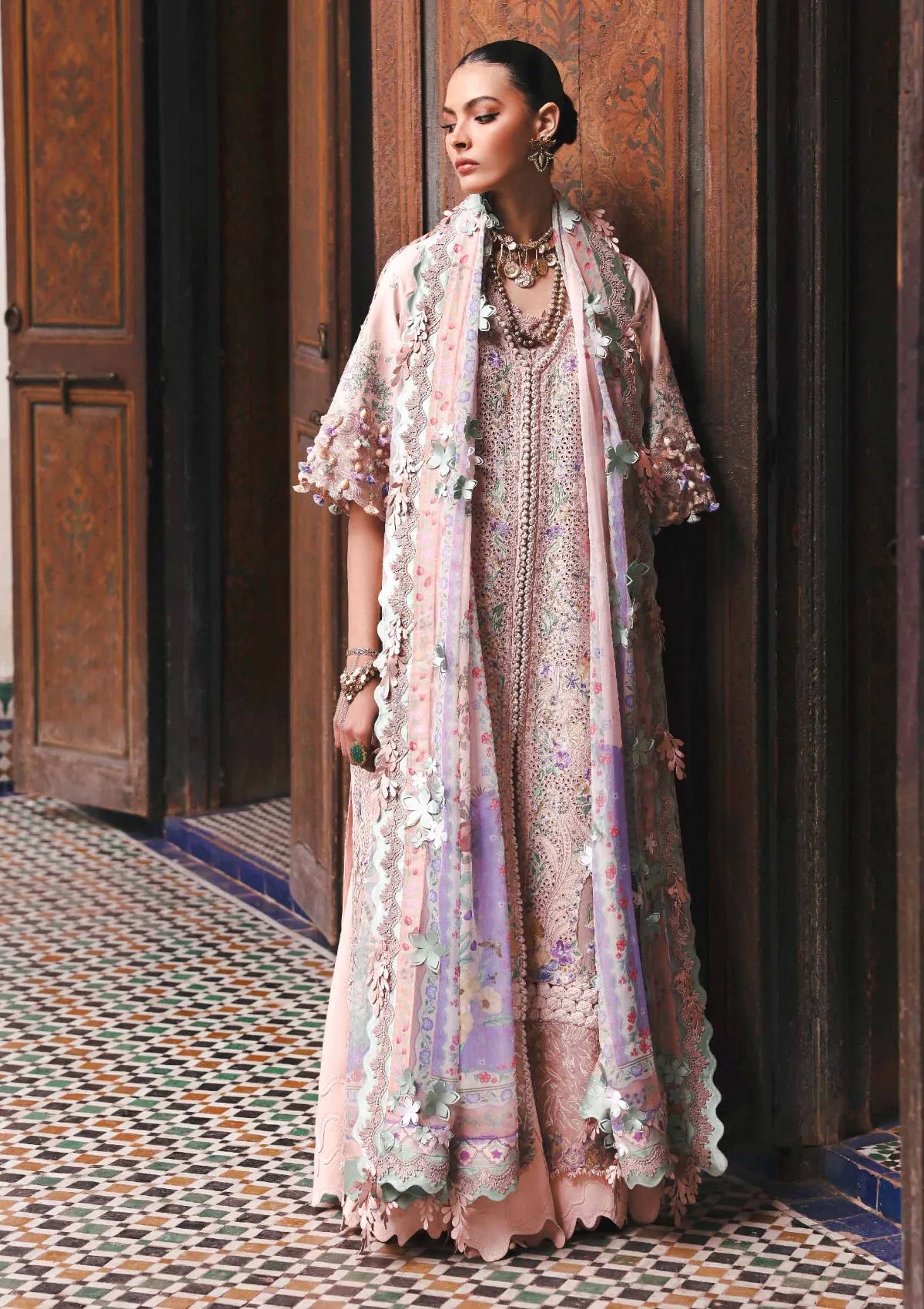 Republic Reine Eid Luxury Lawn'26 D-01B