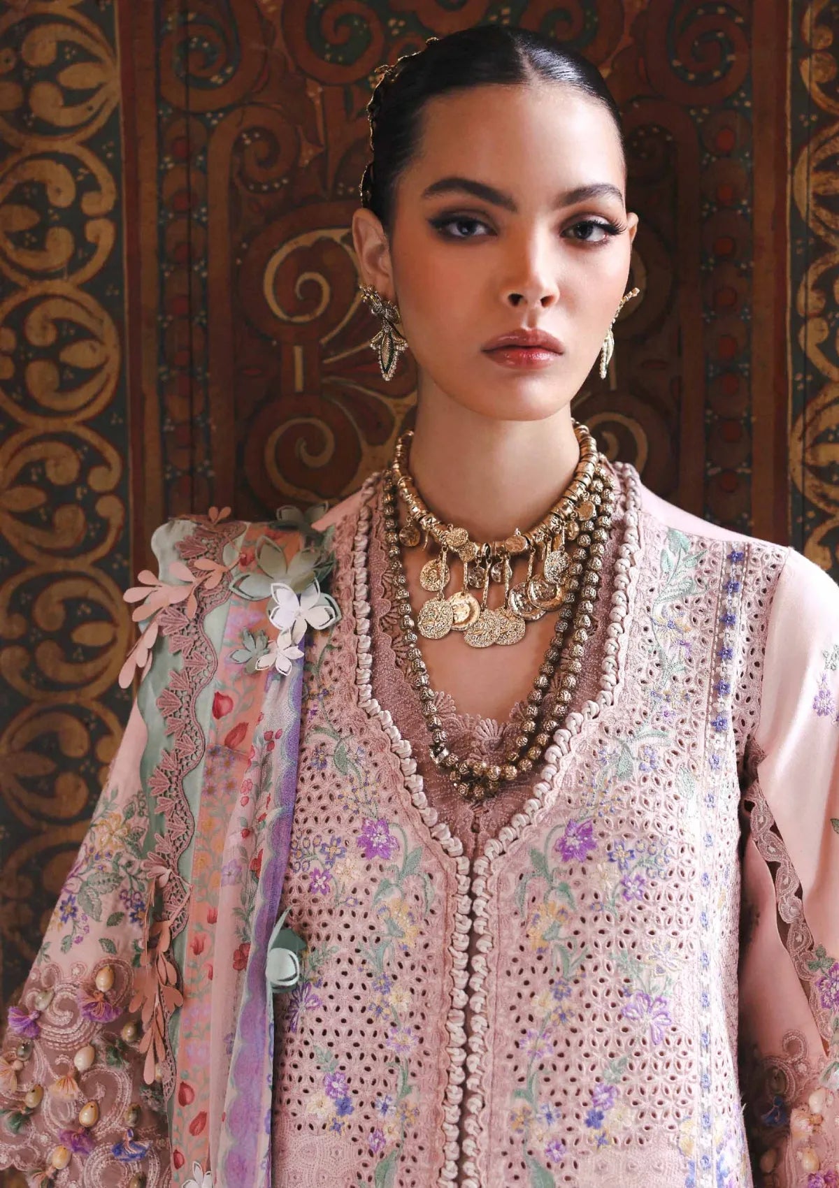 Republic Reine Eid Luxury Lawn'26 D-01B