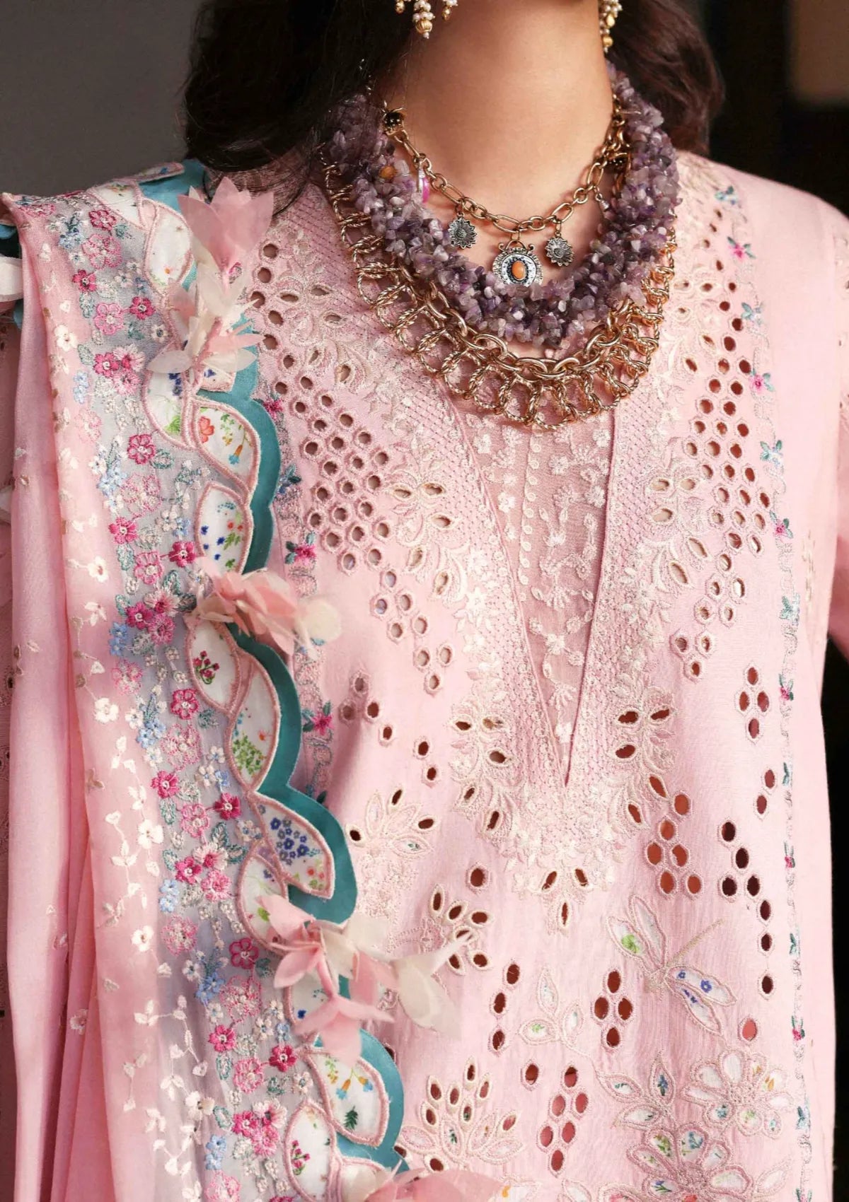 Republic Reine Eid Luxury Lawn'26 D-02A