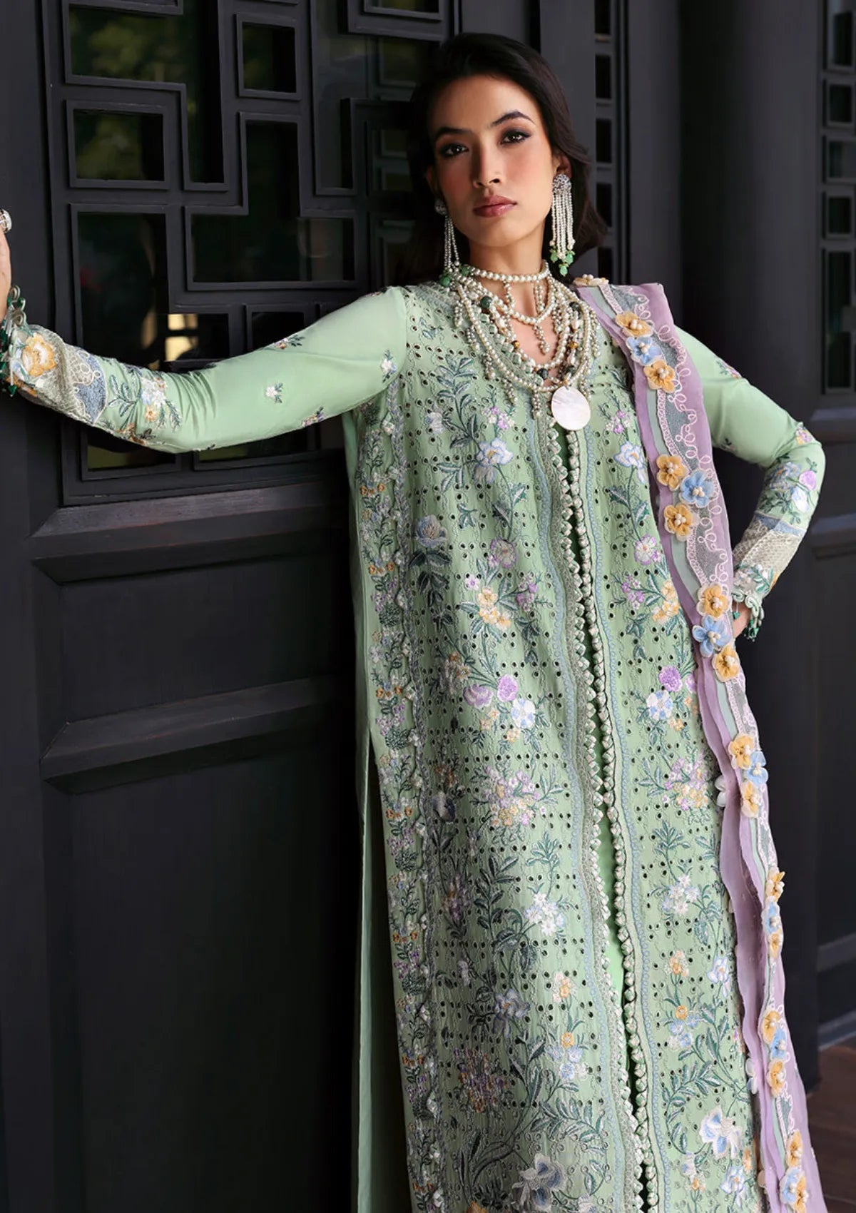 mohsin-saeed-fabrics-is-selling-online-and-in stores-Luxury-daily-wear-wedding-wear-formal-wear-in-budgeted-price.This-product-is-from-republic-kalani-eid-luxury-lawn25-arzoo-d2-b-is-available-on-Mohsin-saeed-fabrics-website.