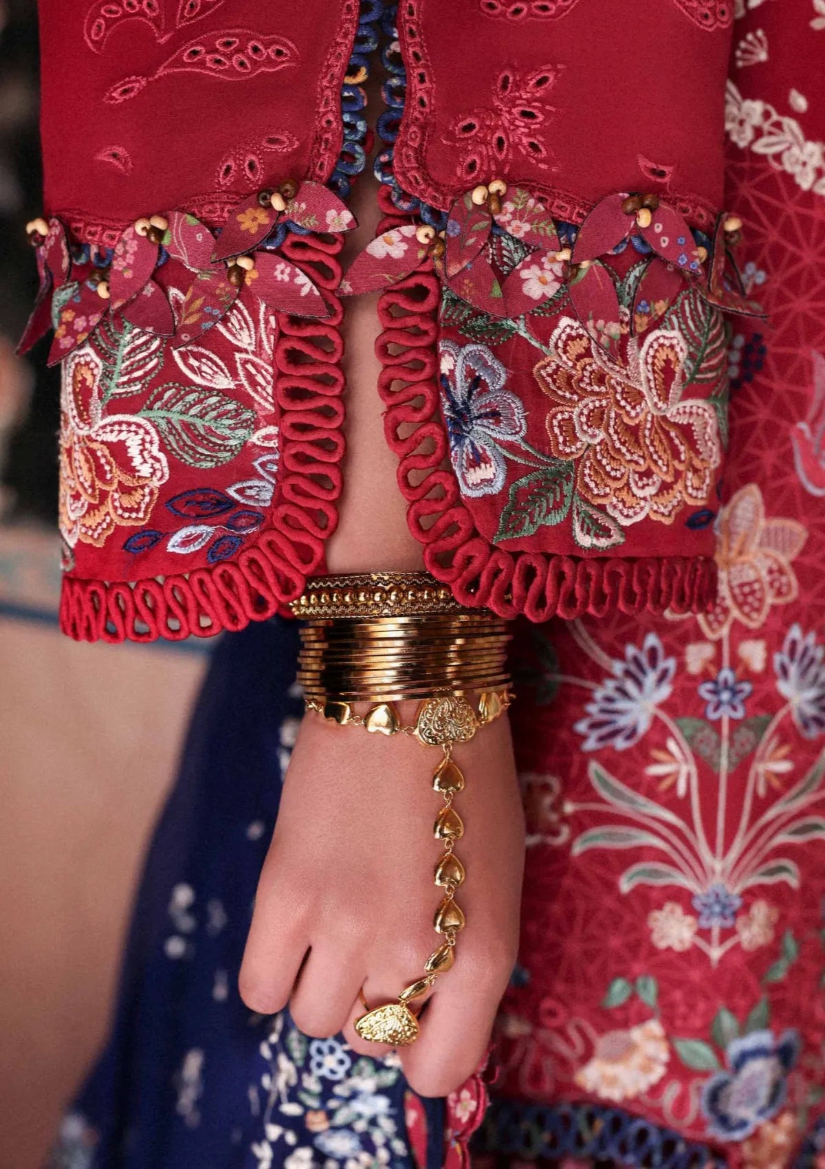 Republic Reine Eid Luxury Lawn'26 D-02B