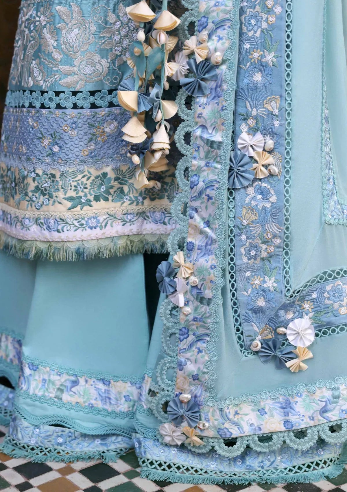 Republic Reine Eid Luxury Lawn'26 D-03A