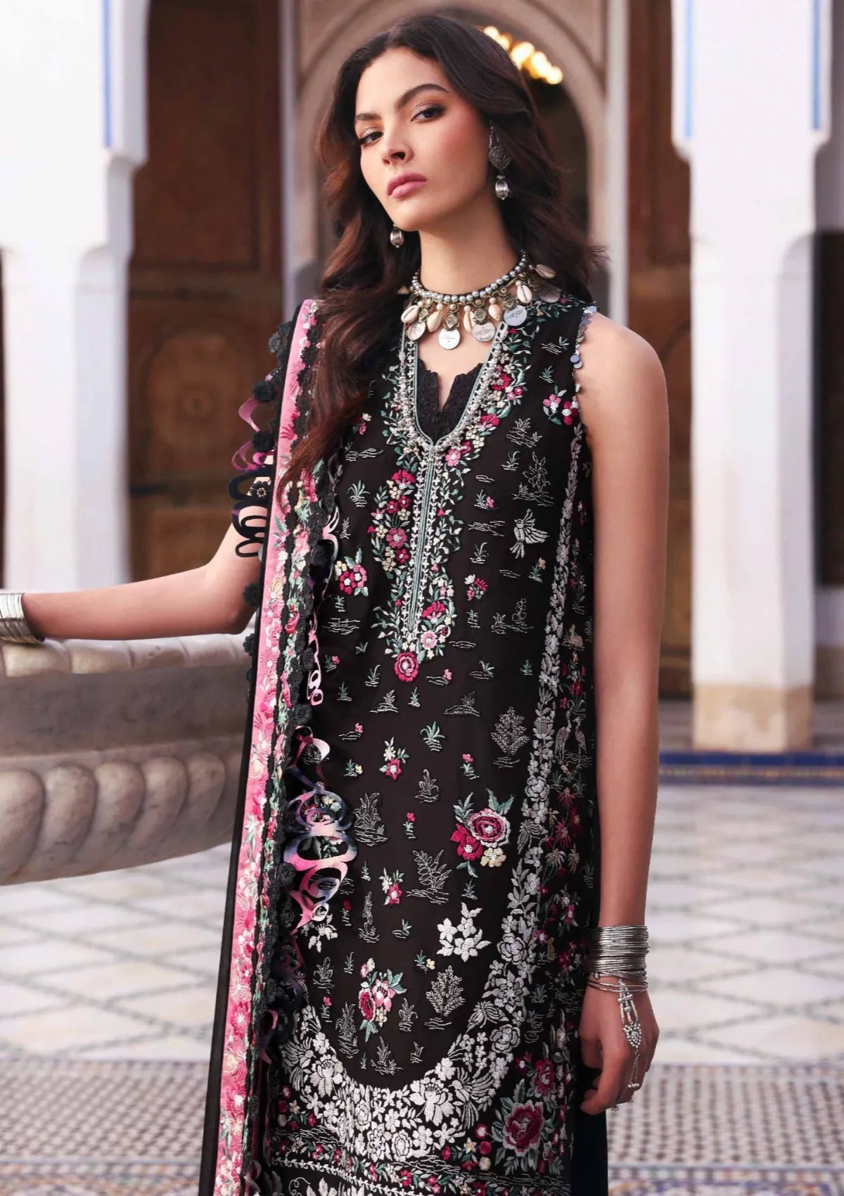 Republic Reine Eid Luxury Lawn'26 D-03B