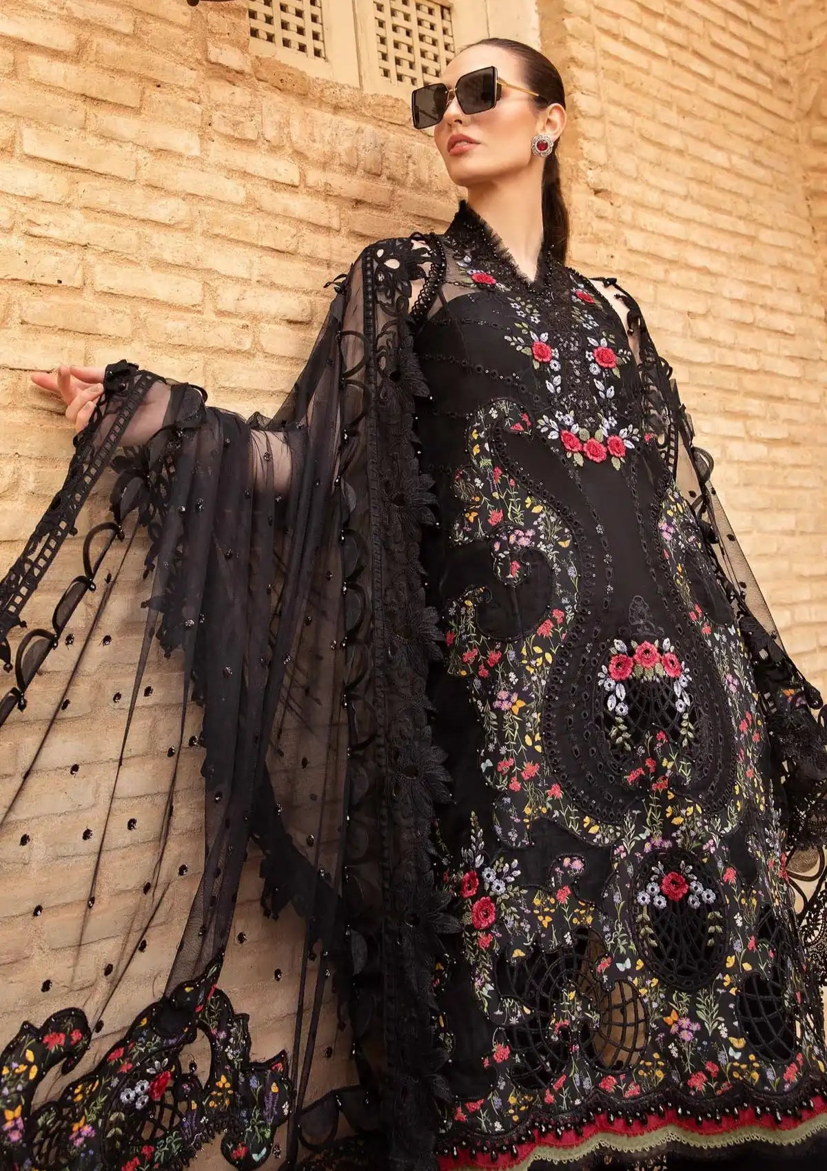 Maria.B Voyage a'Luxe Lawn'24 D-05B - Mohsin Saeed Fabrics