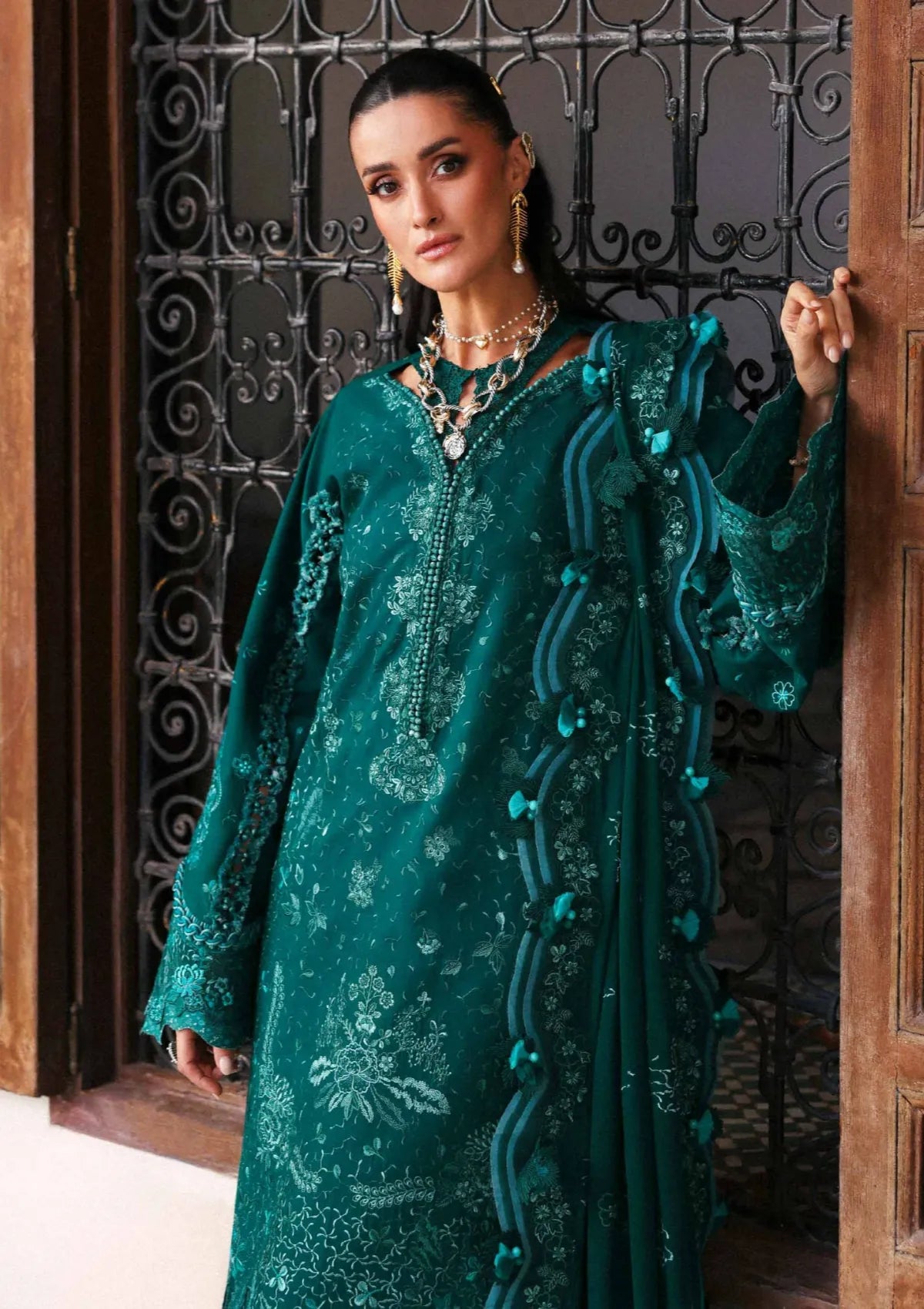Republic Reine Eid Luxury Lawn'26 D-06A