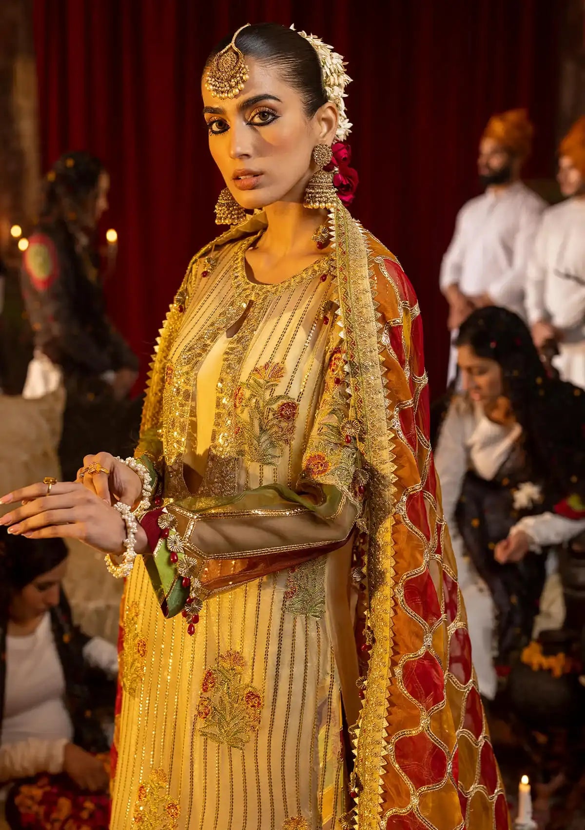 Saf-e-Awwal By Raeesa'25 D-07