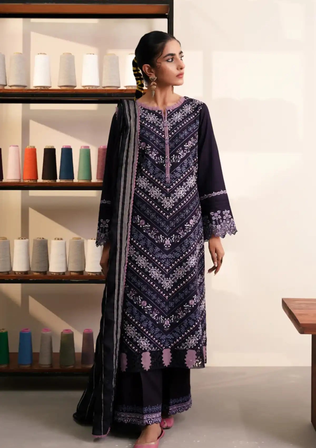 Aabyaan Miraal Emb Linen'23 AW-09 PARAS - Mohsin Saeed Fabrics