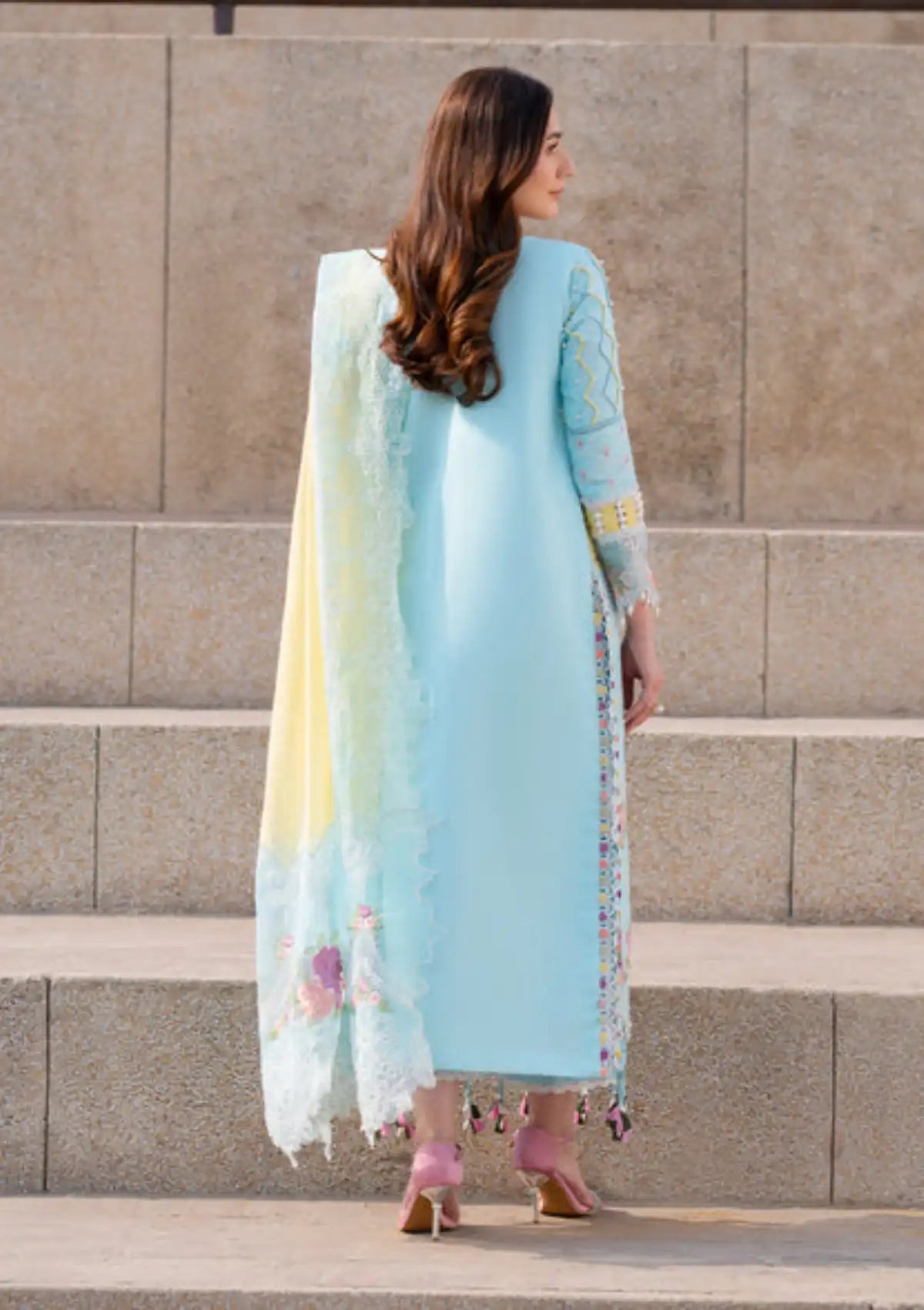 mohsin-saeed-fabrics-is-selling-online-and-in stores-Luxury-daily-wear-wedding-wear-formal-wear-in-budgeted-price-This-product-is-from-parishay-luxury-lawn25-is-available-on-Mohsin-saeed-fabrics-website.
