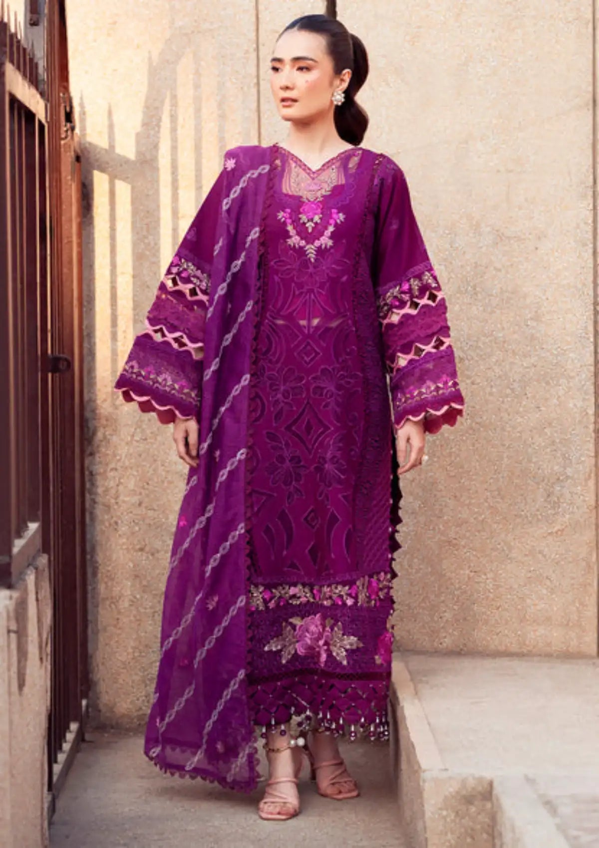 mohsin-saeed-fabrics-is-selling-online-and-in stores-Luxury-daily-wear-wedding-wear-formal-wear-in-budgeted-price-This-product-is-from-parishay-dil-e-raqsam25-dr-06-is-available-on-Mohsin-saeed-fabrics-website.