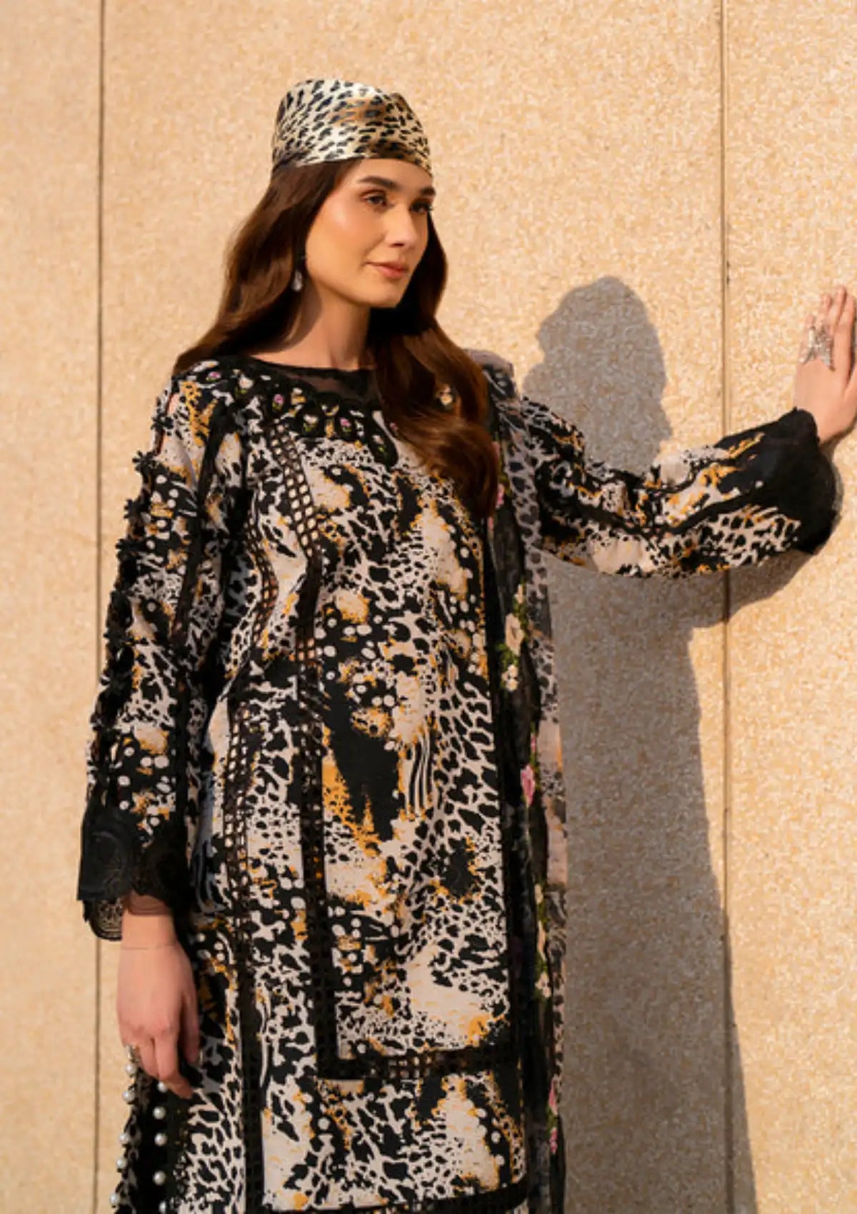 mohsin-saeed-fabrics-is-selling-online-and-in stores-Luxury-daily-wear-wedding-wear-formal-wear-in-budgeted-price-This-product-is-from-parishay-dil-e-raqsam25-dr-14-is-available-on-Mohsin-saeed-fabrics-website.