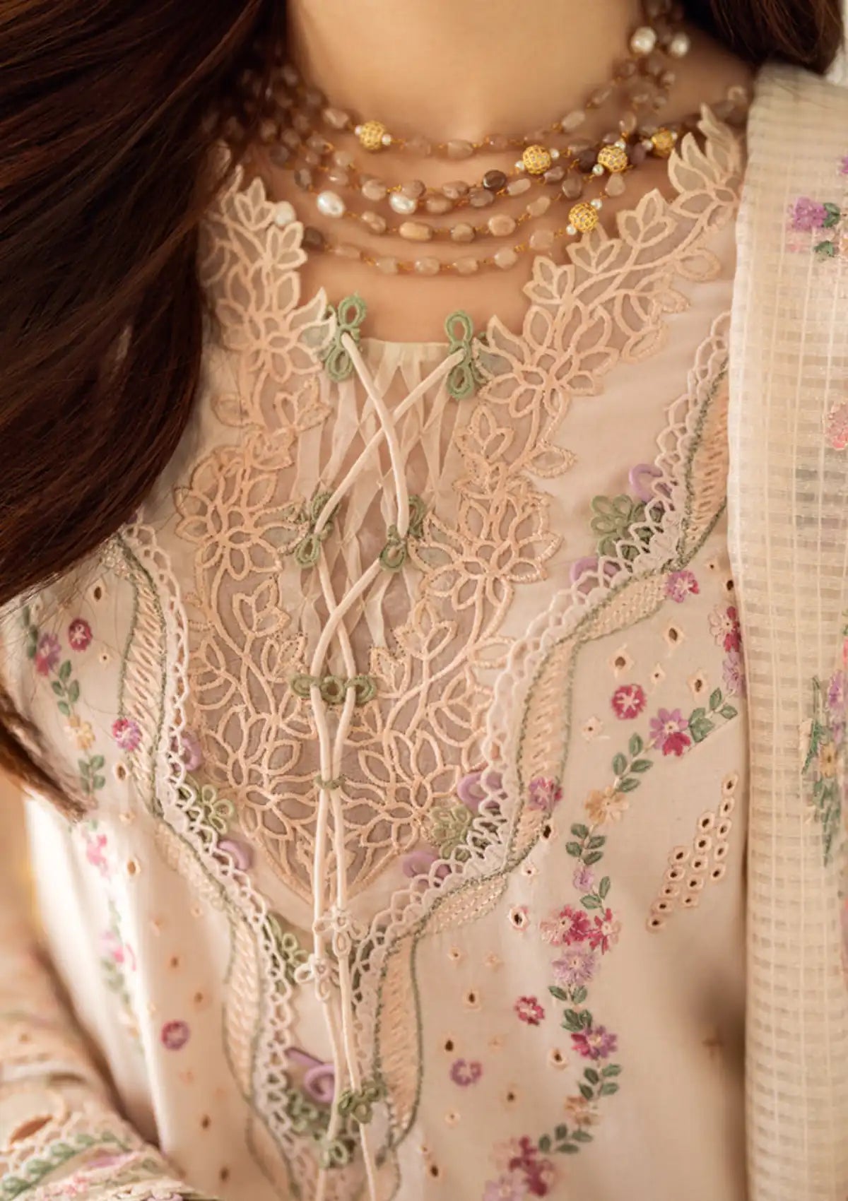 mohsin-saeed-fabrics-designer-daily-wear-formal-and-wedding-suits-within-budget-This-product-is-from-qalamkar-sahil-luxury-lawn25-fk-12-lily-is-available-on-Mohsin-saeed-fabrics-website.
