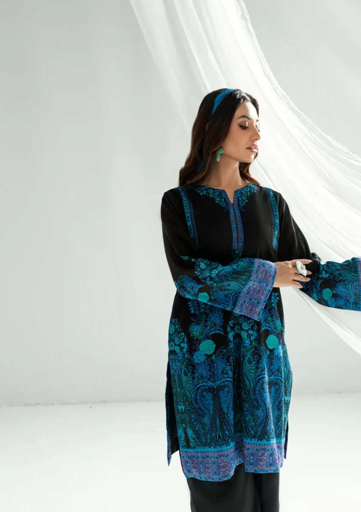 mohsin-saeed-fabrics-luxury-fashion-collection-daily-wear-wedding-and-formal-in-budget-This-product-is-from-sidra-fahad-summer-co-ord25-sf-240-is-available-on-Mohsin-saeed-fabrics-website.