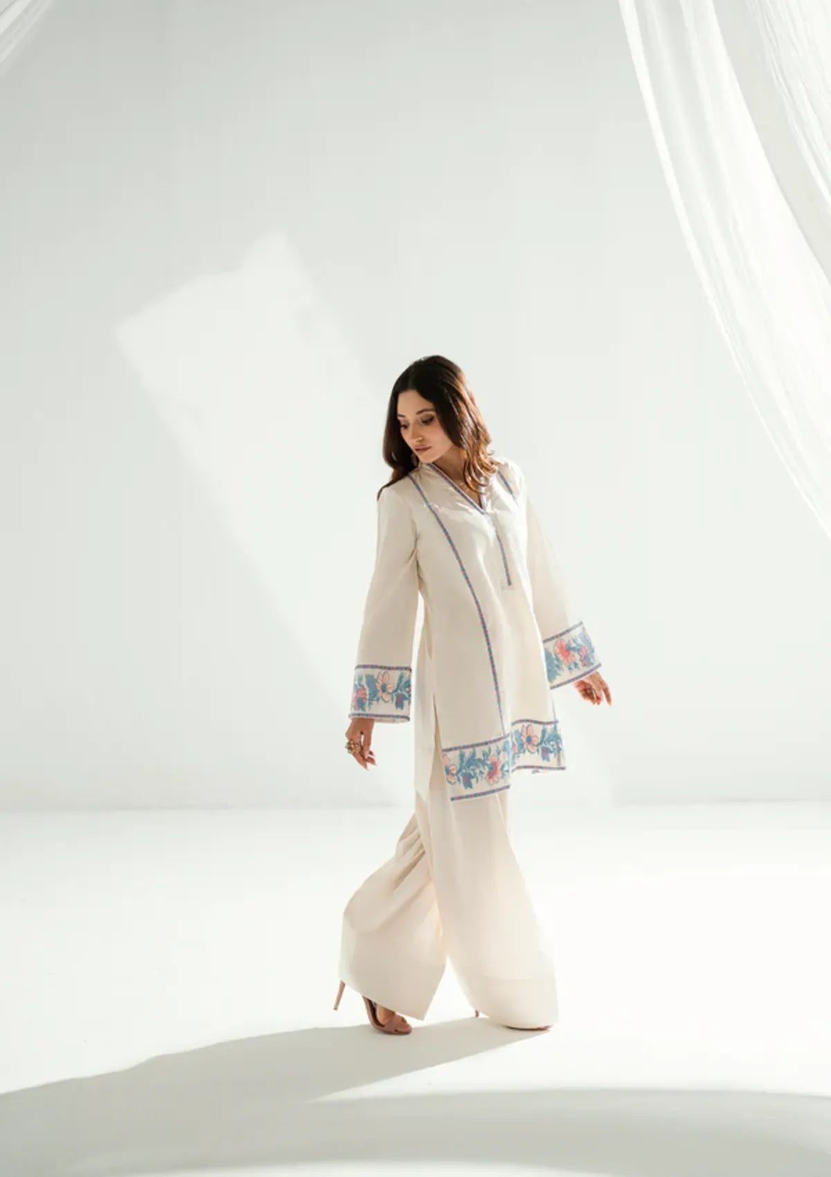 mohsin-saeed-fabrics-luxury-fashion-collection-daily-wear-wedding-and-formal-in-budget-This-product-is-from-sidra-fahad-summer-co-ord25-sf-243-is-available-on-Mohsin-saeed-fabrics-website.