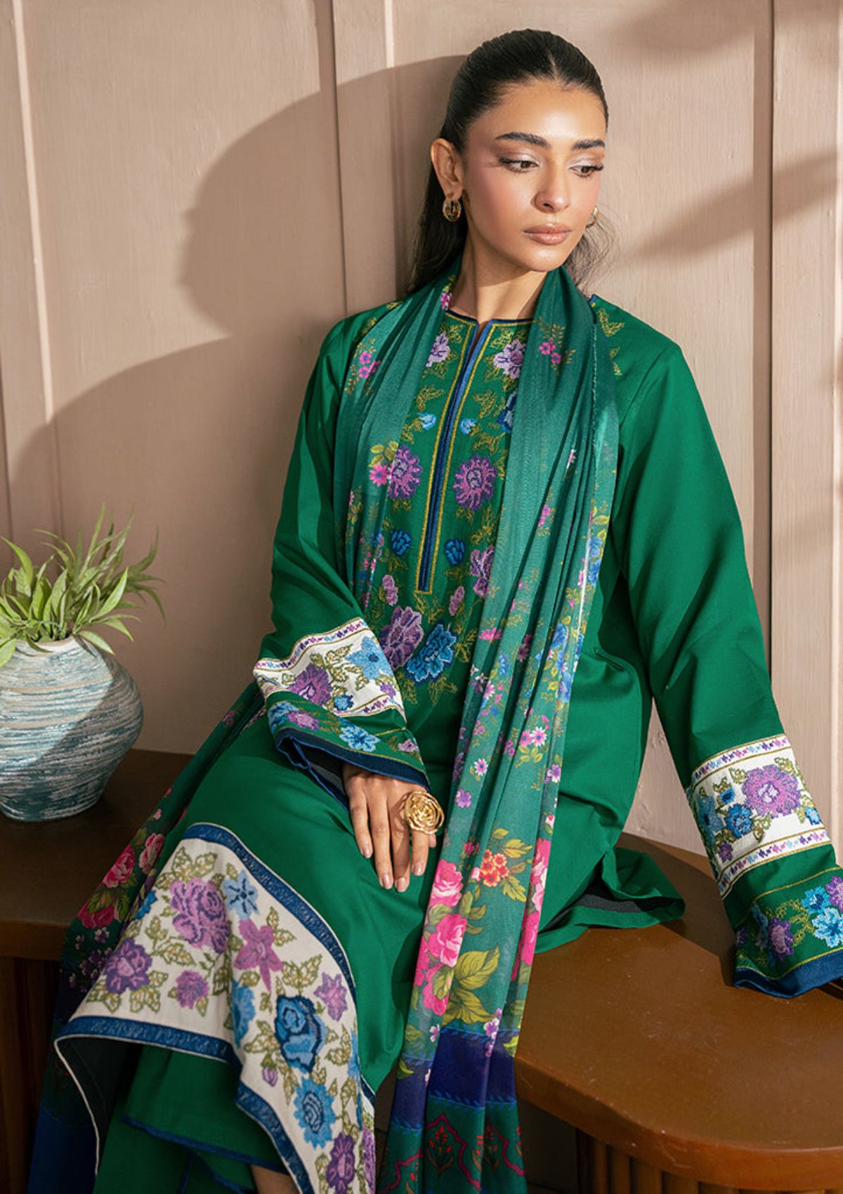 Alauddin Rajbari Rajbari Parisa Premium Lawn'25 D-10 – Mohsin Saeed Fabrics