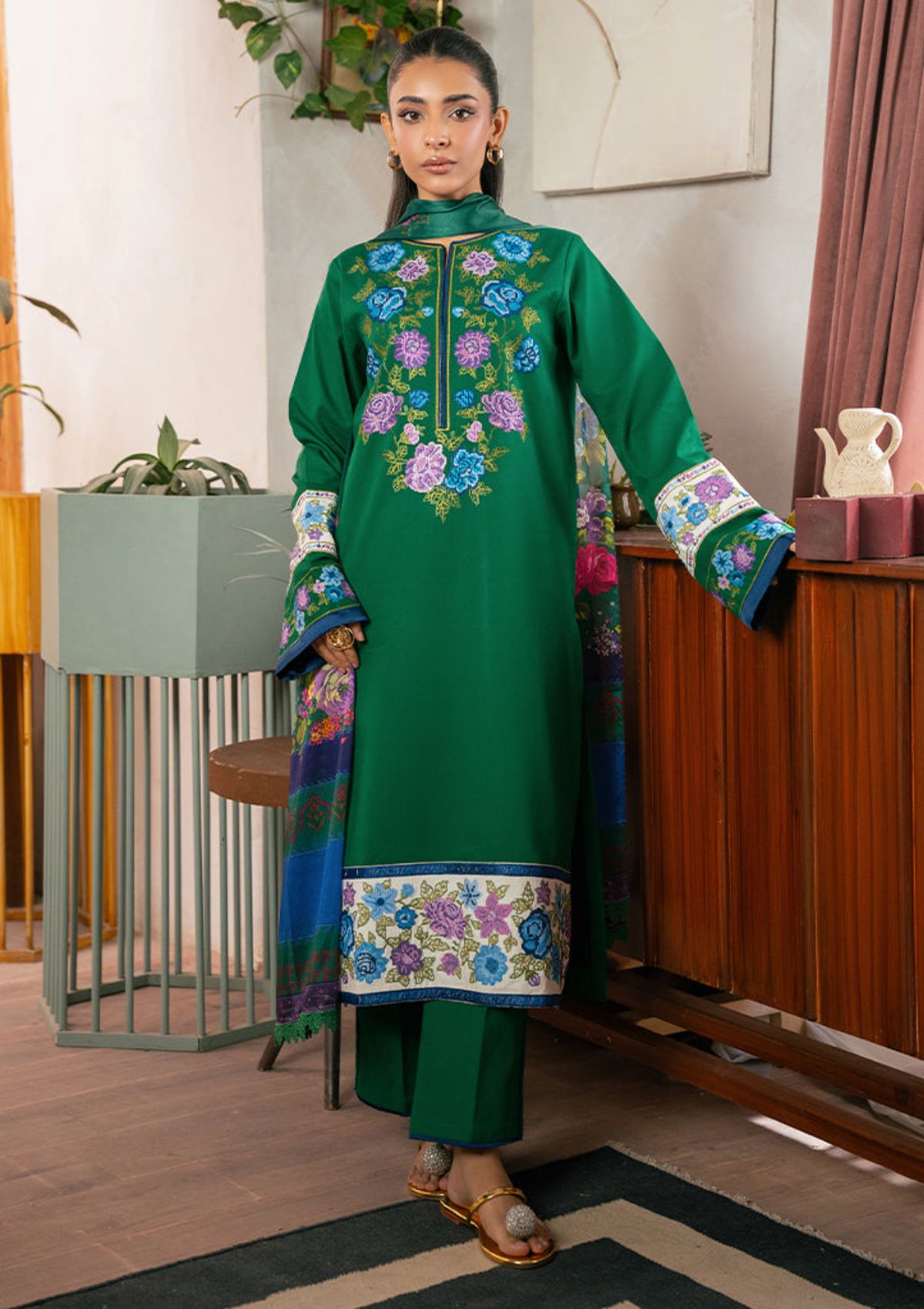 mohsin-saeed-fabrics-affordable-luxury-outfits-for-daily-formal-and-wedding-wear-This-product-is-from-rajbari-parisa-premium-lawn25-d-10-is-available-on-Mohsin-saeed-fabrics-website.