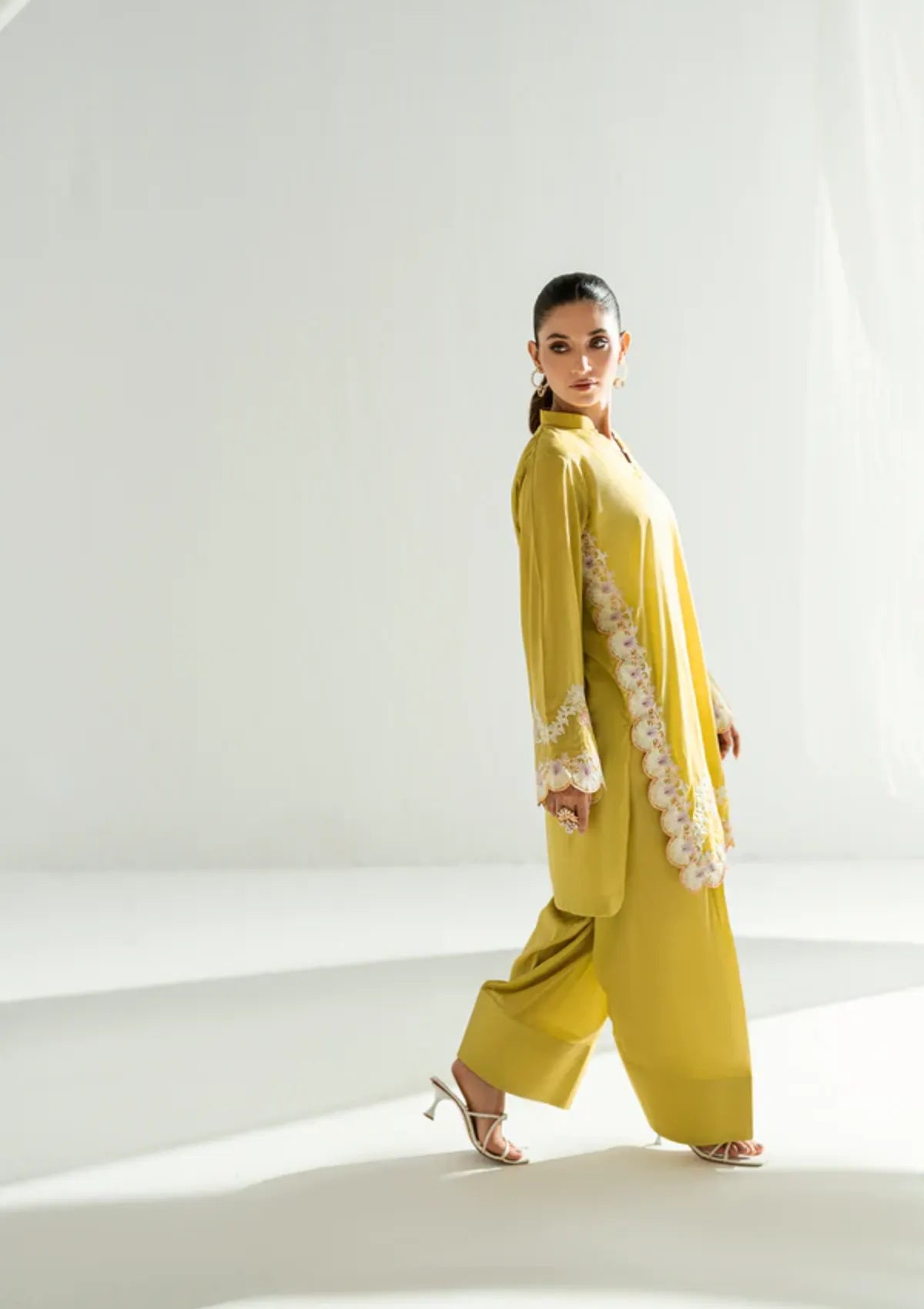 mohsin-saeed-fabrics-luxury-fashion-collection-daily-wear-wedding-and-formal-in-budget-This-product-is-from-sidra-fahad-summer-co-ord25-sf-245-is-available-on-Mohsin-saeed-fabrics-website.