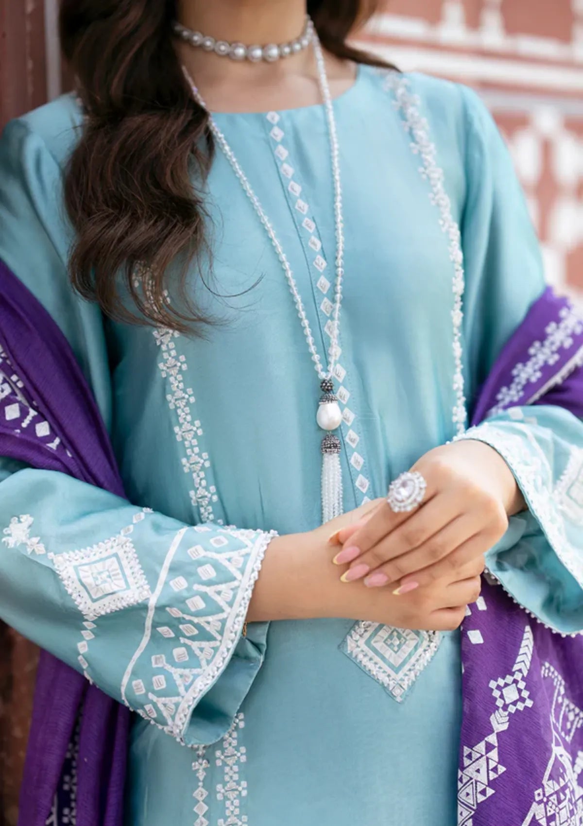 mohsin-saeed-fabrics-is-selling-online-and-in stores-Luxury-daily-wear-wedding-wear-formal-wear-in-budgeted-price-This-product-is-from-sidra-fahad-noor-e-jahan-luxury-formal25-sf-263-is-available-on-Mohsin-saeed-fabrics-website.