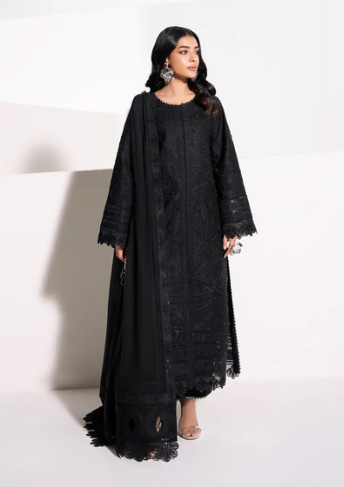 mohsin-saeed-fabrics-designer-daily-wear-formal-and-wedding-suits-within-budget-This-product-is-from-zarizaa-alpha-black-luxury-lawn25-d-01-phantom-is-available-on-Mohsin-saeed-fabrics-website.