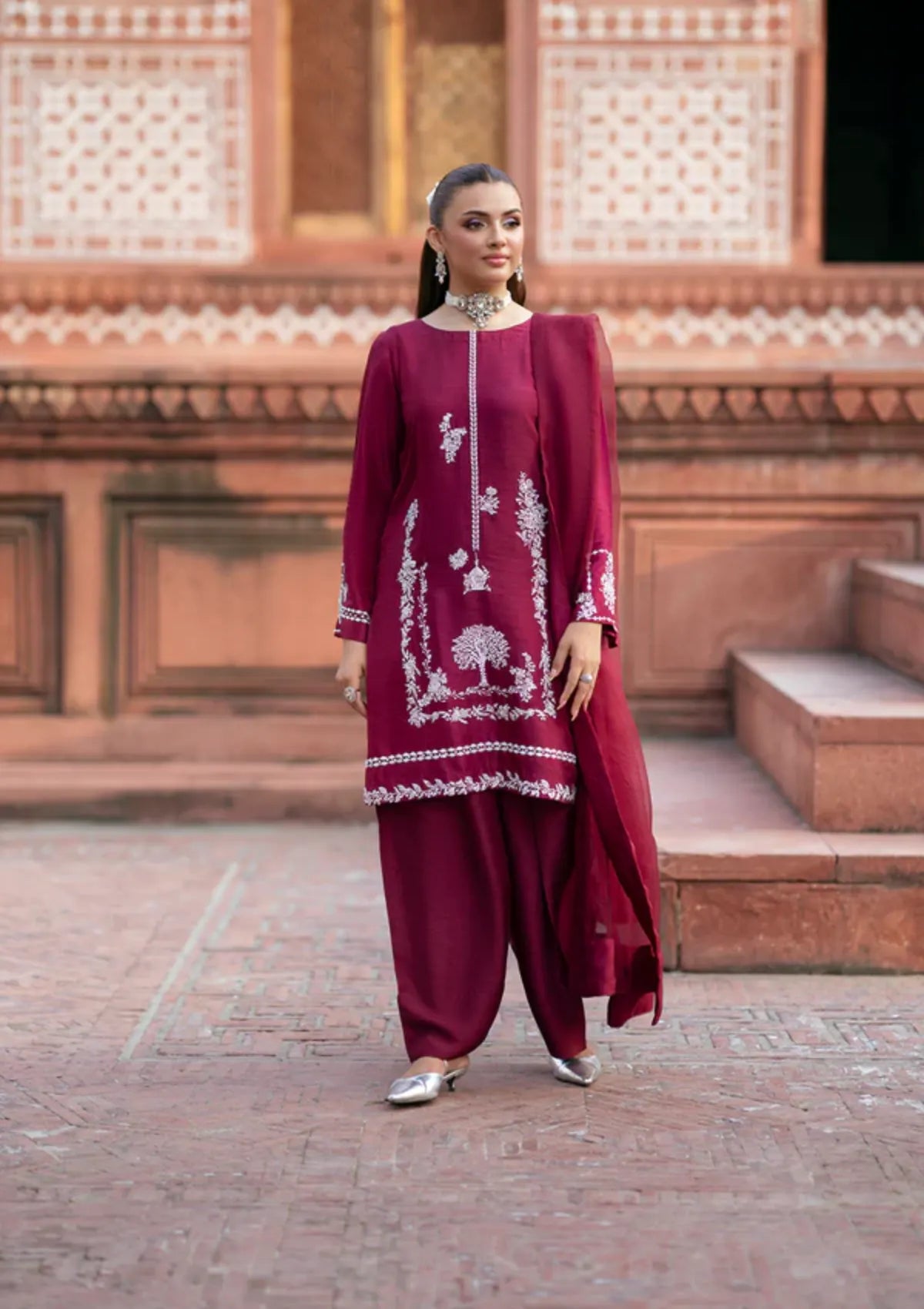 mohsin-saeed-fabrics-is-selling-online-and-in stores-Luxury-daily-wear-wedding-wear-formal-wear-in-budgeted-price-This-product-is-from-sidra-fahad-noor-e-jahan-luxury-formal25-sf-264-is-available-on-Mohsin-saeed-fabrics-website.
