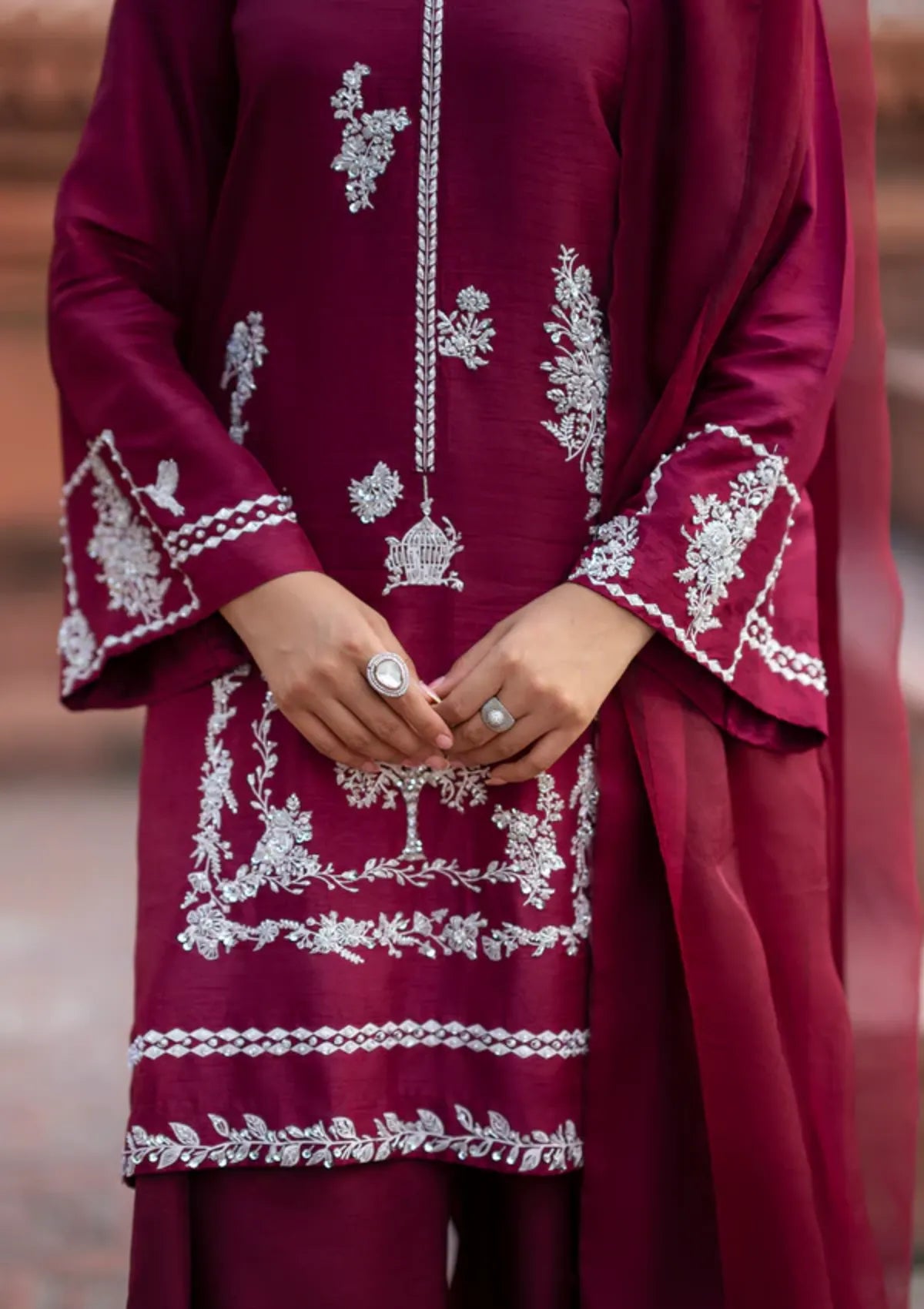 mohsin-saeed-fabrics-is-selling-online-and-in stores-Luxury-daily-wear-wedding-wear-formal-wear-in-budgeted-price-This-product-is-from-sidra-fahad-noor-e-jahan-luxury-formal25-sf-264-is-available-on-Mohsin-saeed-fabrics-website.