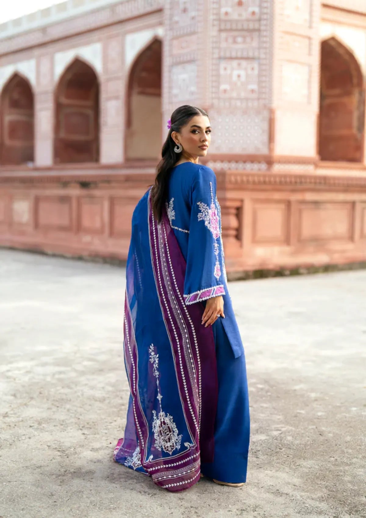 mohsin-saeed-fabrics-is-selling-online-and-in stores-Luxury-daily-wear-wedding-wear-formal-wear-in-budgeted-price-This-product-is-from-sidra-fahad-noor-e-jahan-luxury-formal25-sf-266-is-available-on-Mohsin-saeed-fabrics-website.