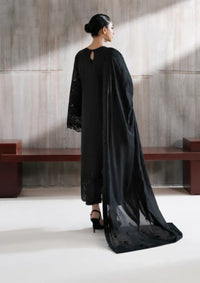 mohsin-saeed-fabrics-designer-daily-wear-formal-and-wedding-suits-within-budget-This-product-is-from-zarizaa-alpha-black-luxury-lawn25-d-03-daara-is-available-on-Mohsin-saeed-fabrics-website.