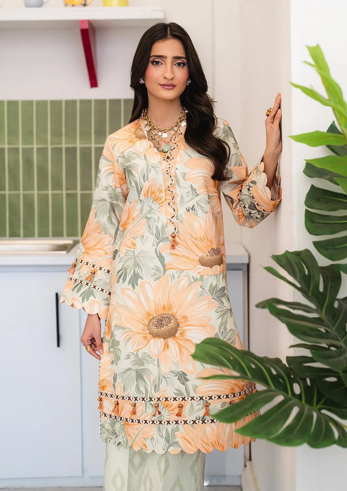 mohsin-saeed-fabrics-affordable-luxury-outfits-for-daily-formal-and-wedding-wear-This-product-is-from-alizeh-essentials-lawn25-af-pl-6057-is-available-on-Mohsin-saeed-fabrics-website.