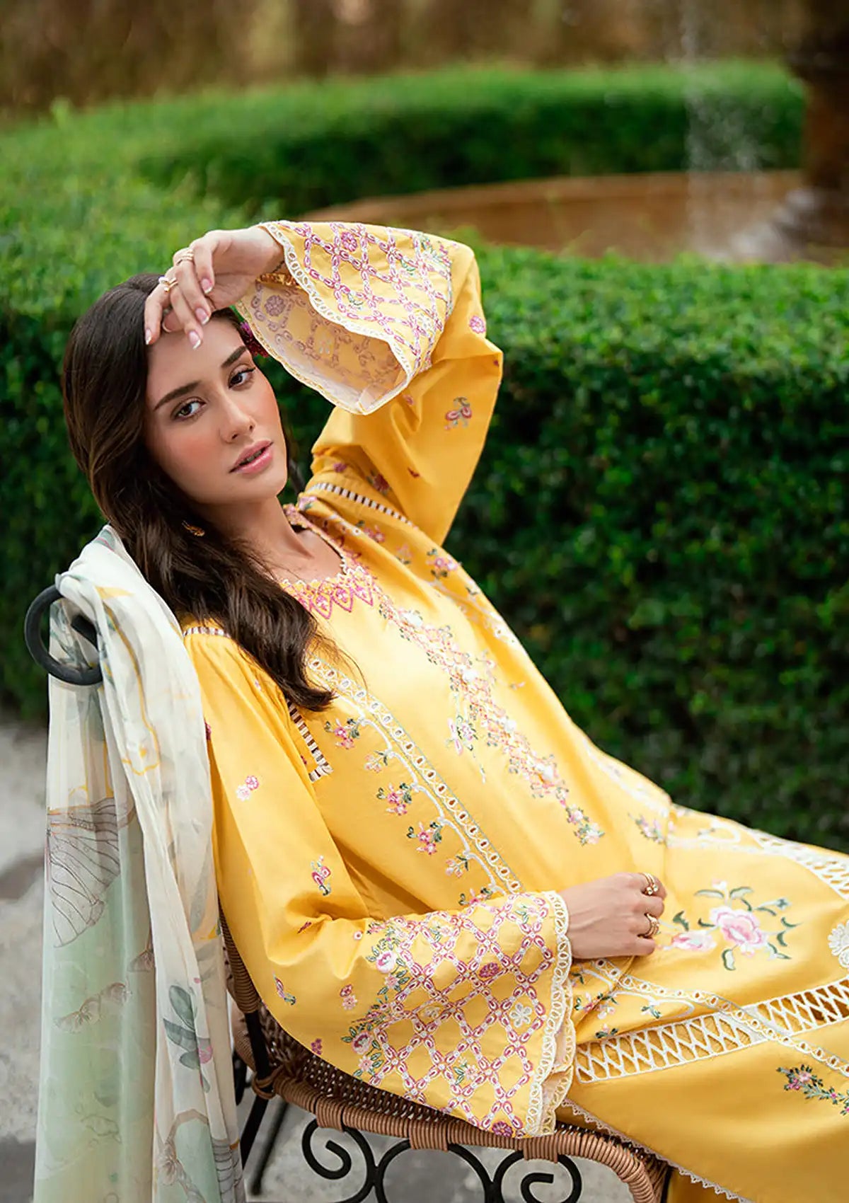 mohsin-saeed-fabrics-designer-daily-wear-formal-and-wedding-suits-within-budget-This-product-is-from-roheenaz-summer-reverie-luxury-lawn25-d-3b-lunara-is-available-on-Mohsin-saeed-fabrics-website.