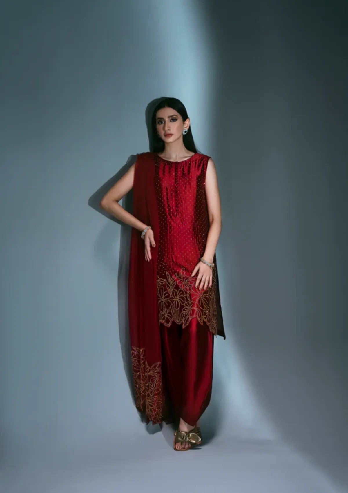 mohsin-saeed-fabrics-is-selling-online-and-in stores-Luxury-daily-wear-wedding-wear-formal-wear-in-budgeted-price-This-product-is-from-sidra-fahad-elianna25-sf-181-is-available-on-Mohsin-saeed-fabrics-website.