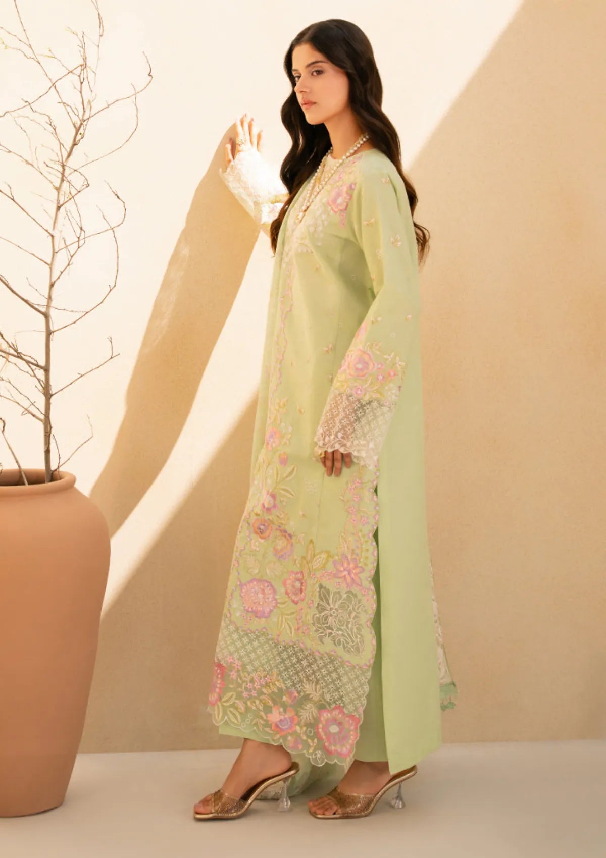 mohsin-saeed-fabrics-designer-daily-wear-formal-and-wedding-suits-within-budget-This-product-is-from-rajbari-jahaan-premium-festive-lawn25-d-01b-raya-is-available-on-Mohsin-saeed-fabrics-website.