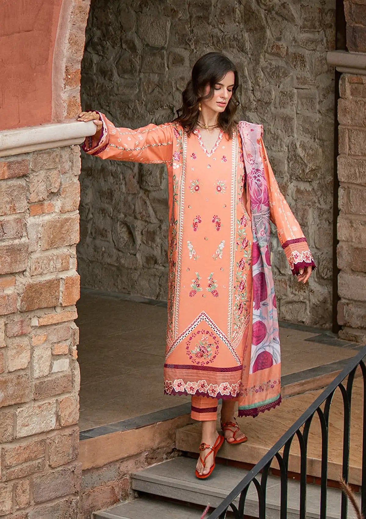 mohsin-saeed-fabrics-designer-daily-wear-formal-and-wedding-suits-within-budget-This-product-is-from-roheenaz-summer-reverie-luxury-lawn25-d-2b-orelia-is-available-on-Mohsin-saeed-fabrics-website.