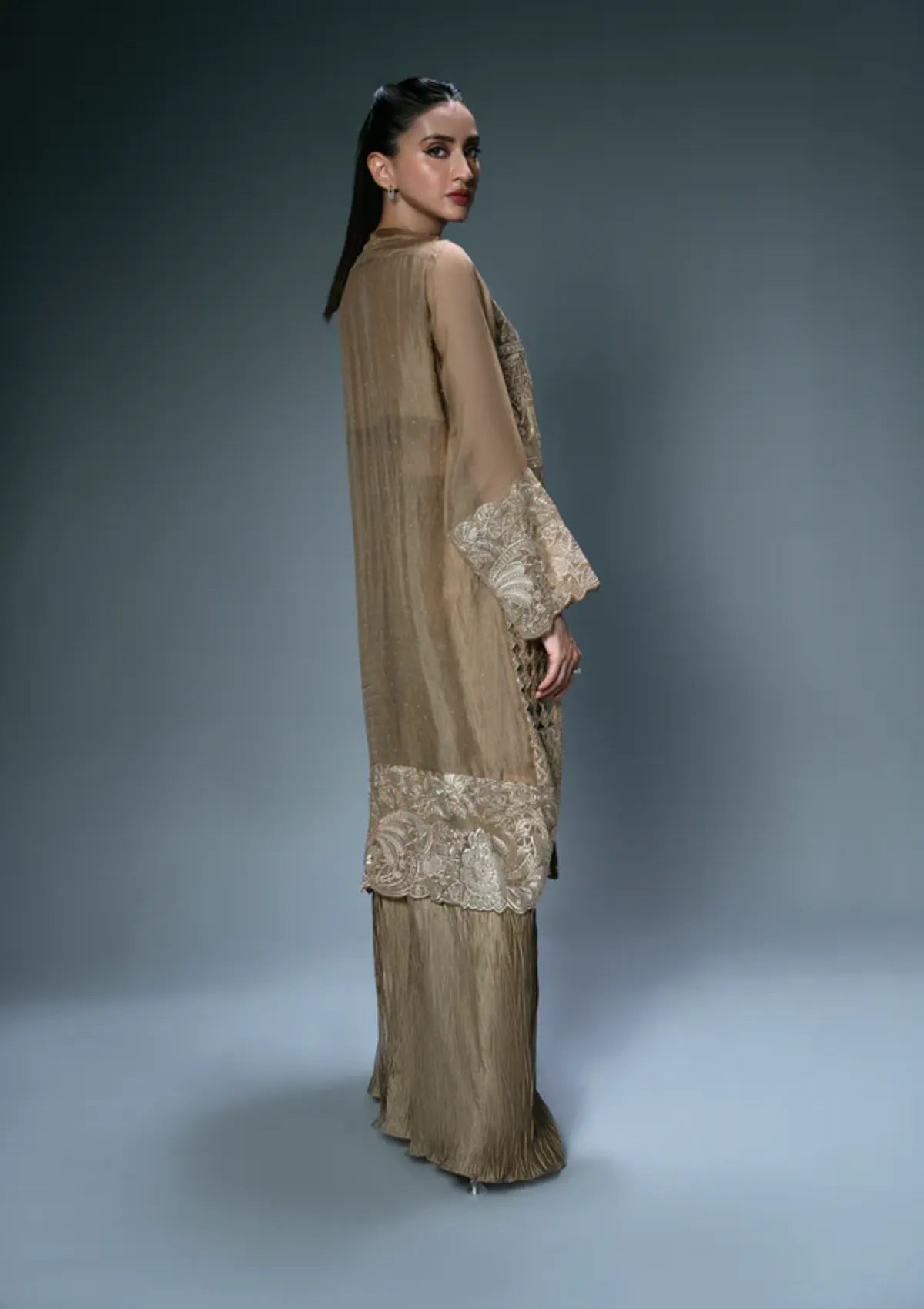mohsin-saeed-fabrics-is-selling-online-and-in stores-Luxury-daily-wear-wedding-wear-formal-wear-in-budgeted-price-This-product-is-from-sidra-fahad-elianna25-sf-186-is-available-on-Mohsin-saeed-fabrics-website.