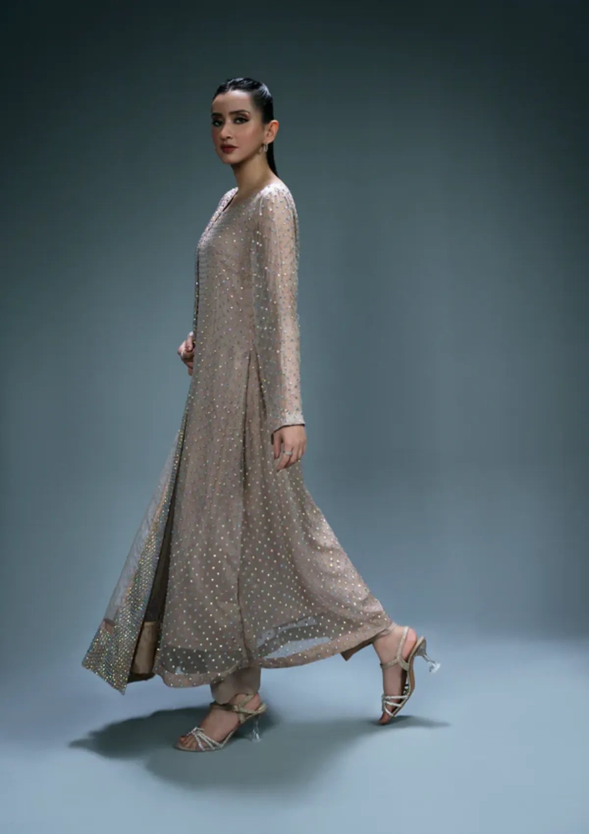 mohsin-saeed-fabrics-is-selling-online-and-in stores-Luxury-daily-wear-wedding-wear-formal-wear-in-budgeted-price-This-product-is-from-sidra-fahad-elianna25-sf-184-is-available-on-Mohsin-saeed-fabrics-website.
