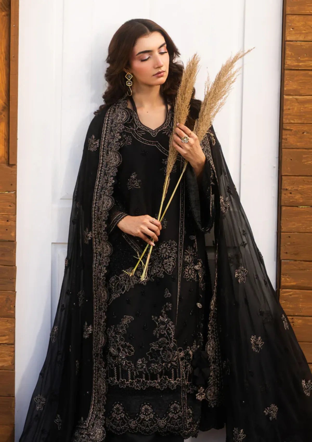 Zarizaa Aura of Flora Emb Lawn'26 D-02 ZORRO