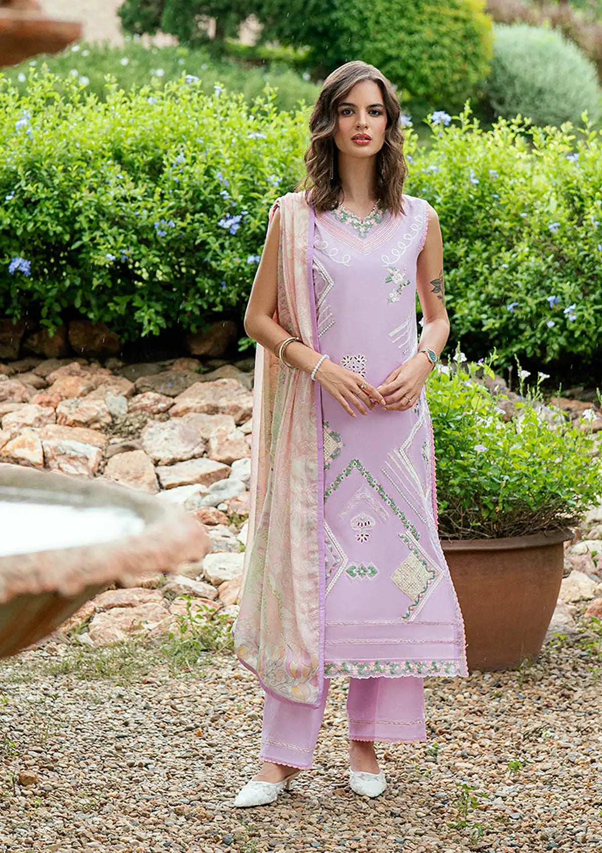 mohsin-saeed-fabrics-designer-daily-wear-formal-and-wedding-suits-within-budget-This-product-is-from-roheenaz-summer-reverie-luxury-lawn25-d-6b-mirielle-is-available-on-Mohsin-saeed-fabrics-website.