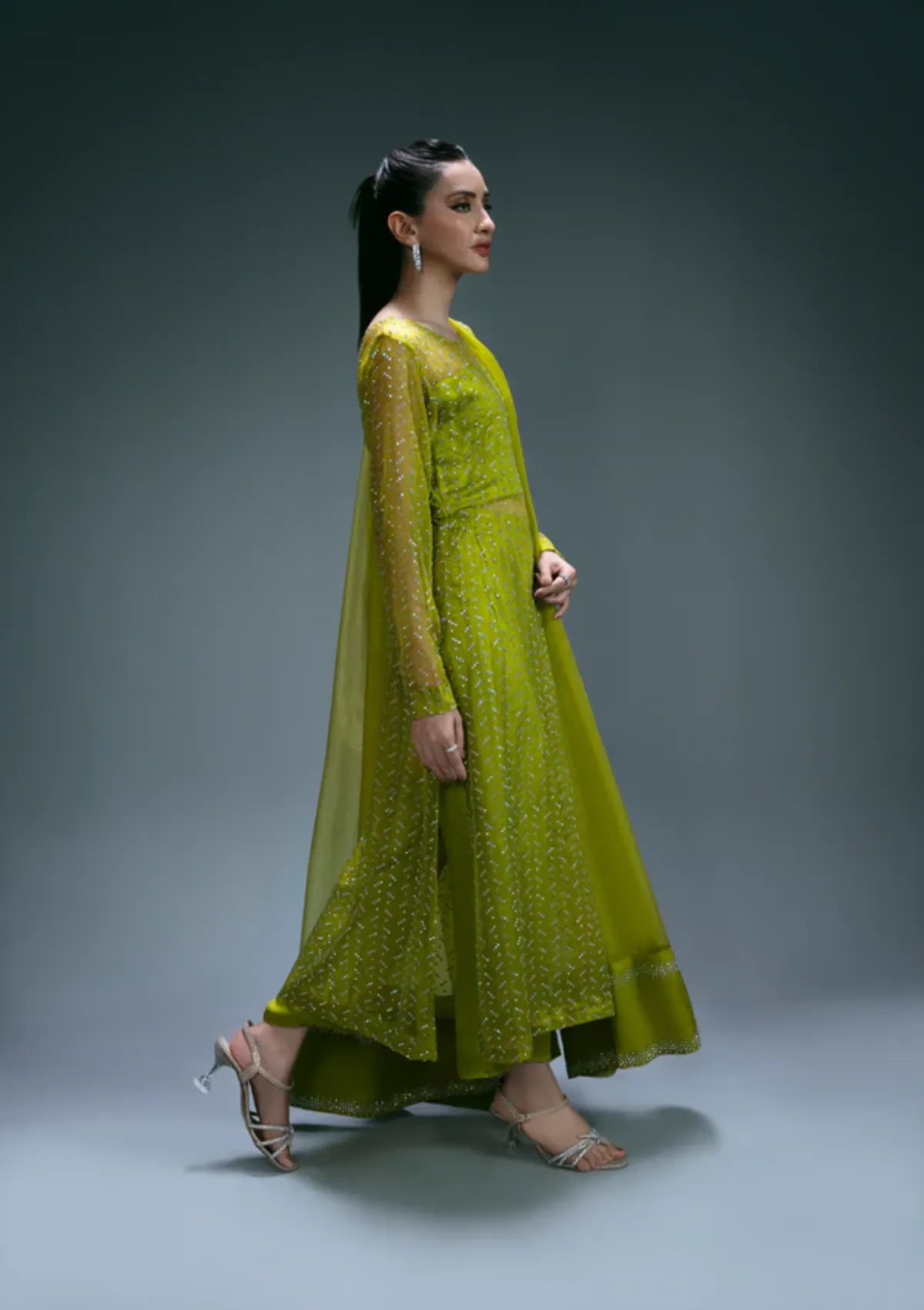 mohsin-saeed-fabrics-is-selling-online-and-in stores-Luxury-daily-wear-wedding-wear-formal-wear-in-budgeted-price-This-product-is-from-sidra-fahad-elianna25-sf-187-is-available-on-Mohsin-saeed-fabrics-website.